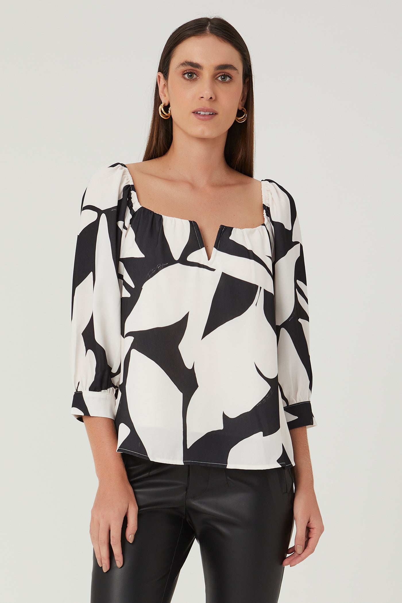 Blusa estampada 3/4 preto Fato Básico - FATO BÁSICO