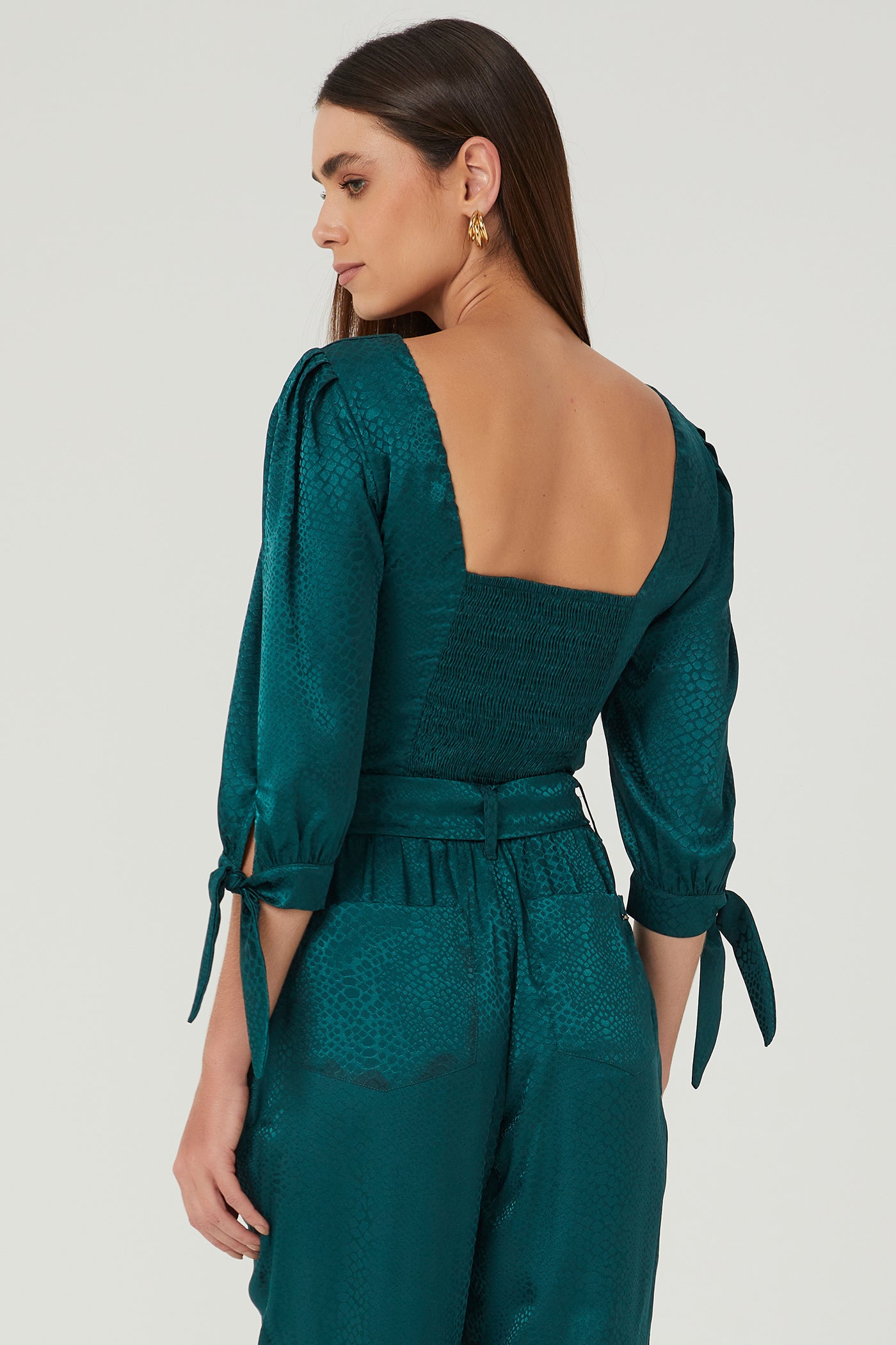 Blusa transpasse jacquard verde Fato Básico - FATO BÁSICO