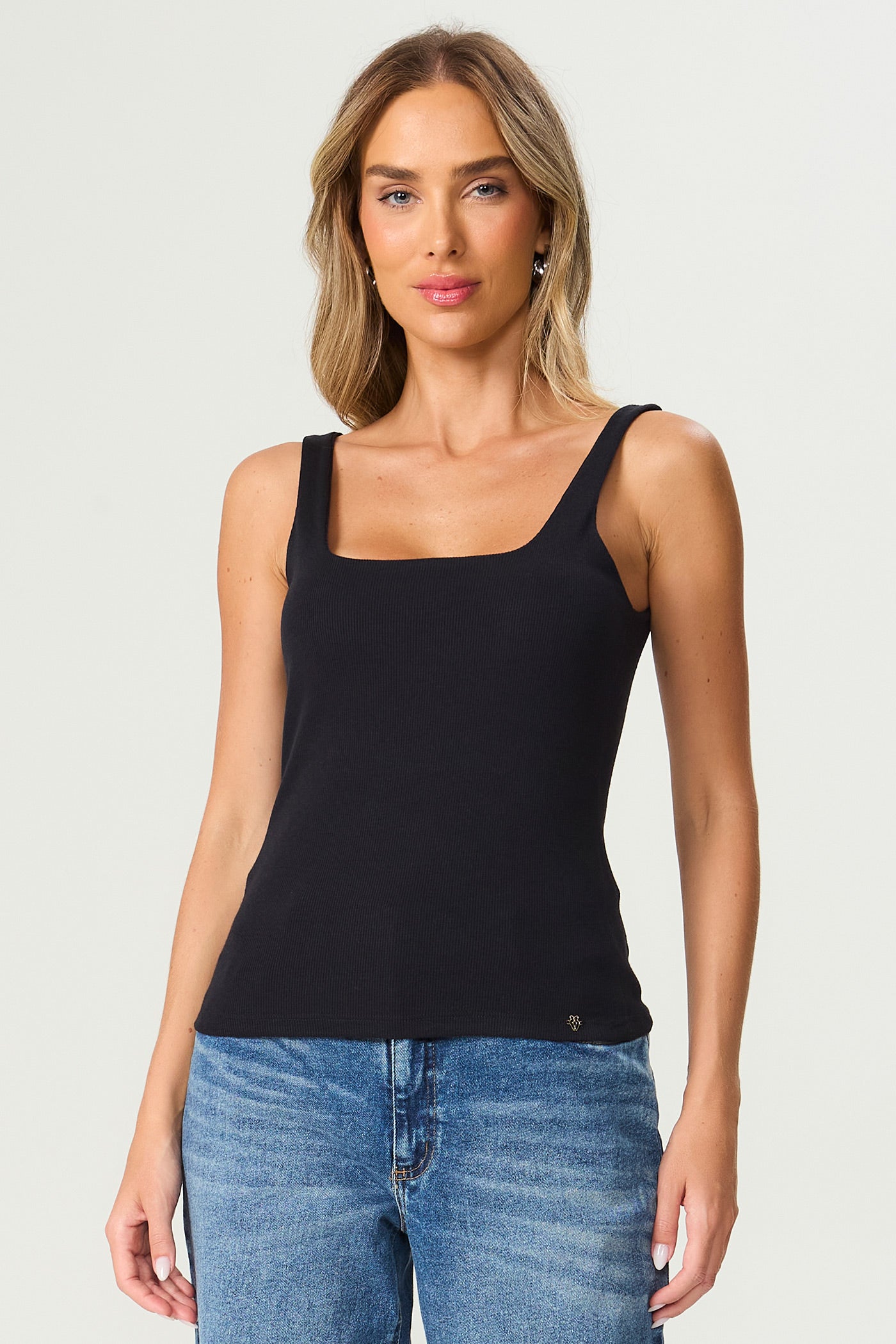 Regata decote quadrado preto Fato Básico