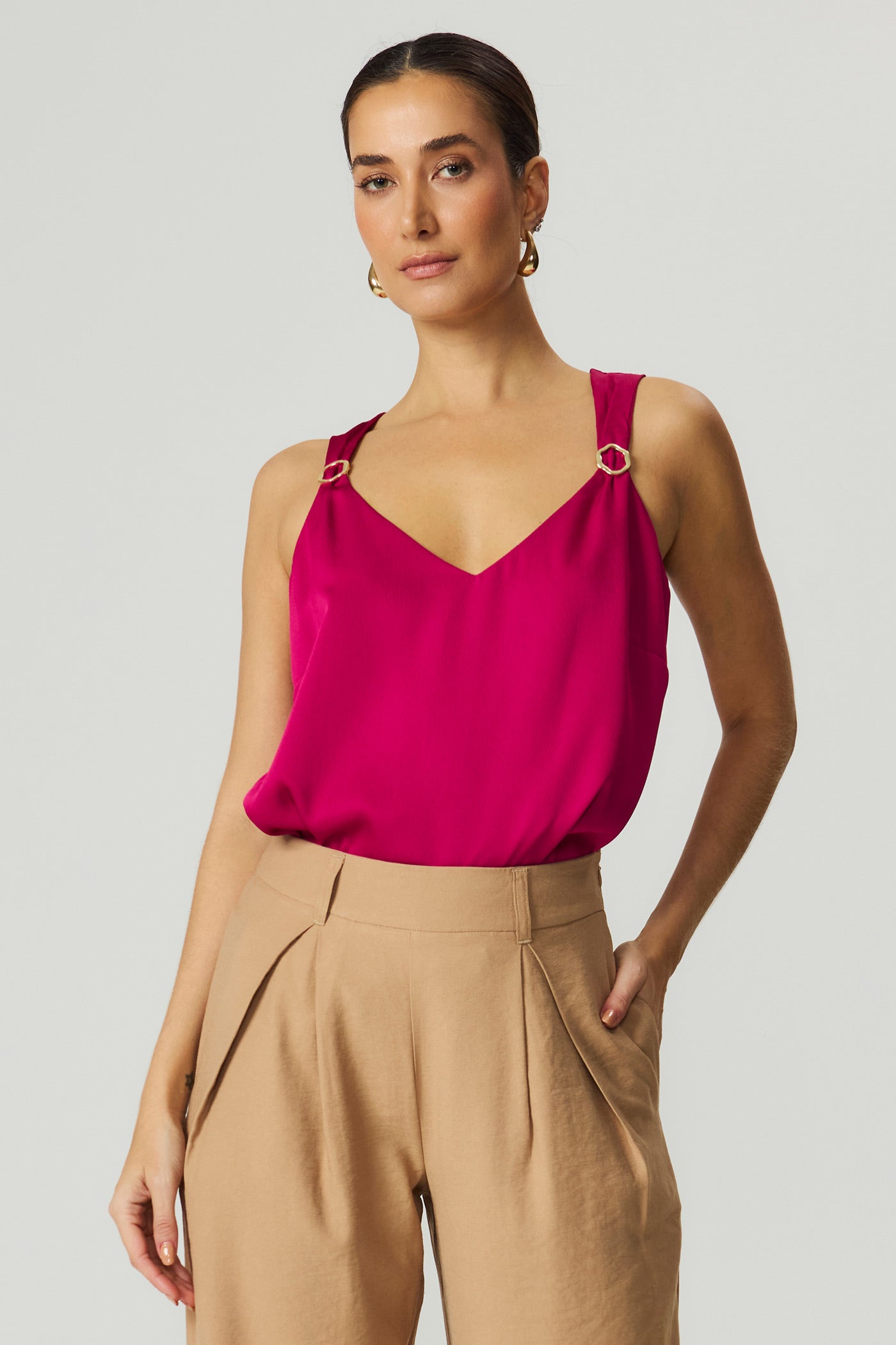Blusa acetinada rosa Fato Básico