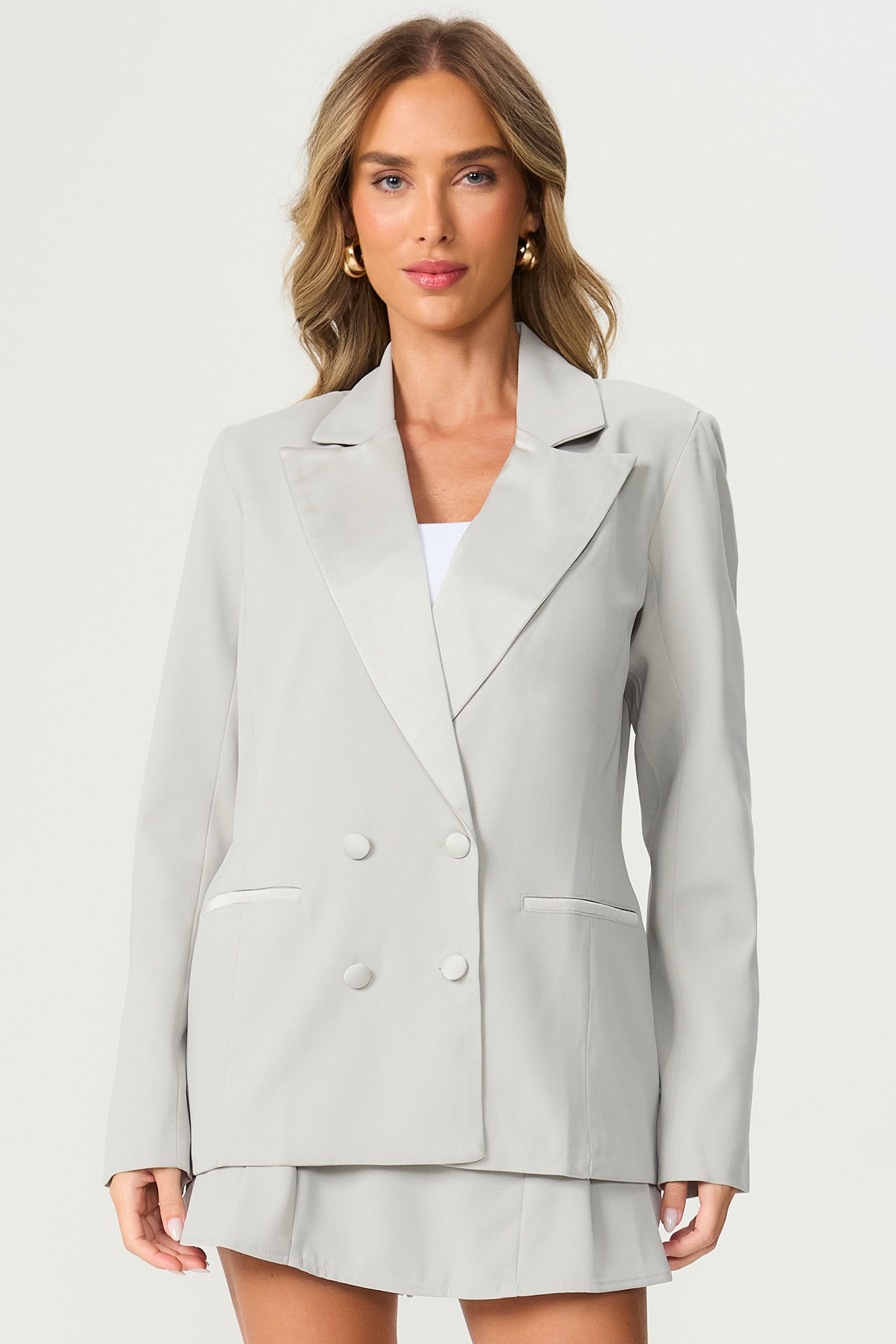 Blazer alfaiataria detalhe acetinado gelo Fato Básico