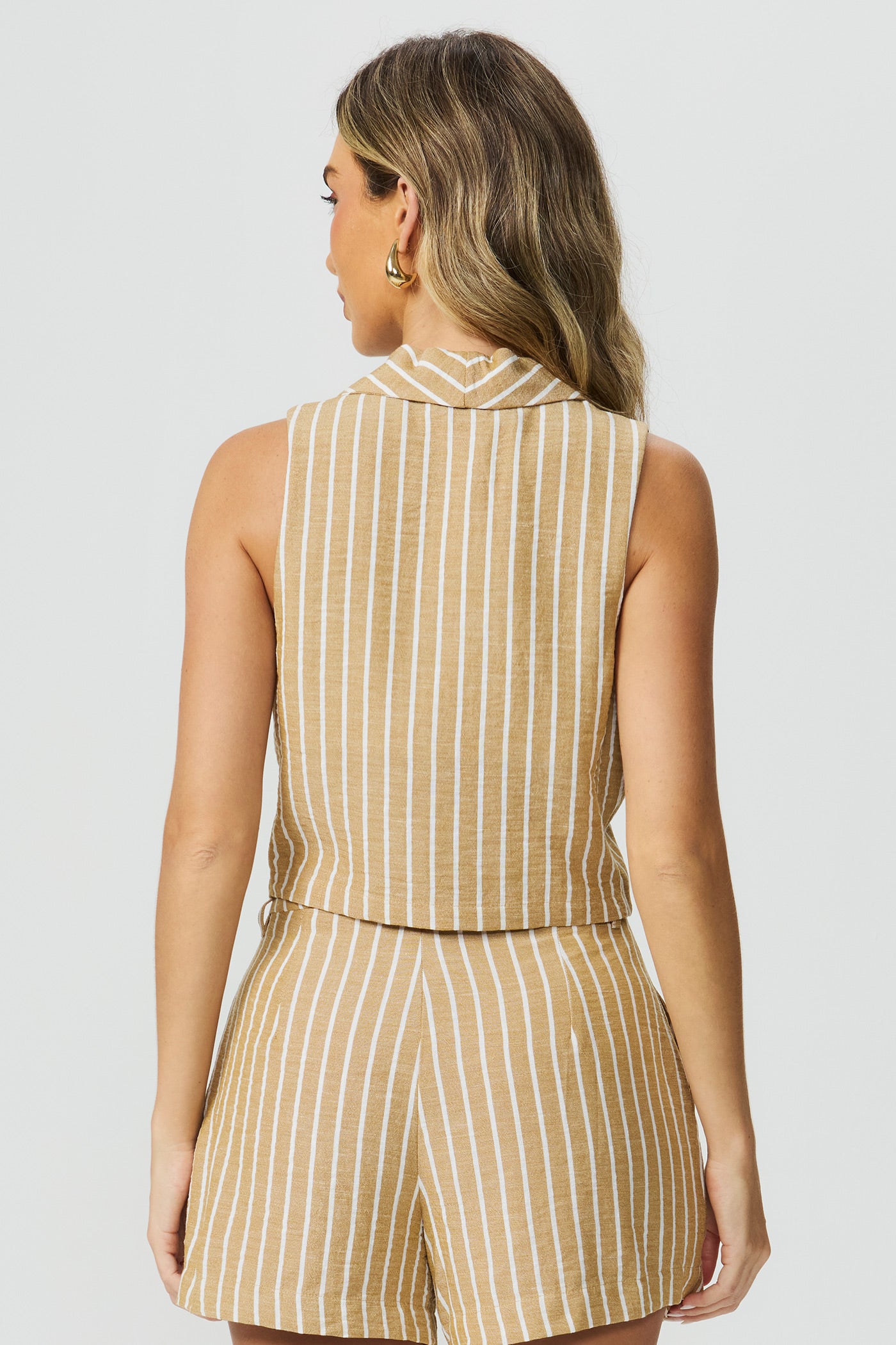 Colete listra bege Fato Básico