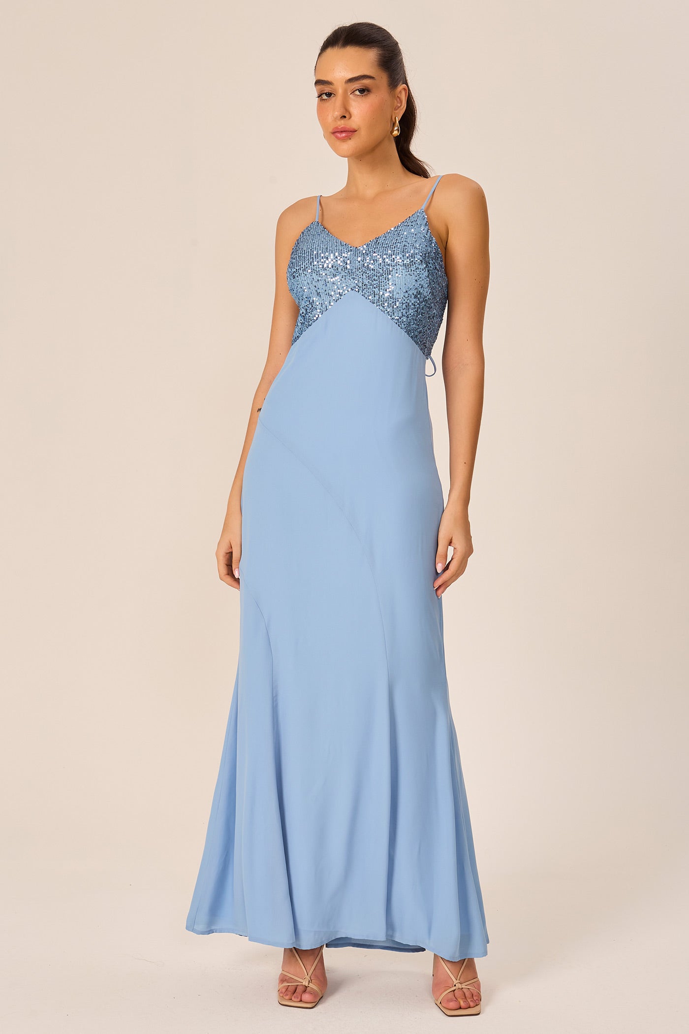 Vestido sereia longo paetê azul céu Fato Básico