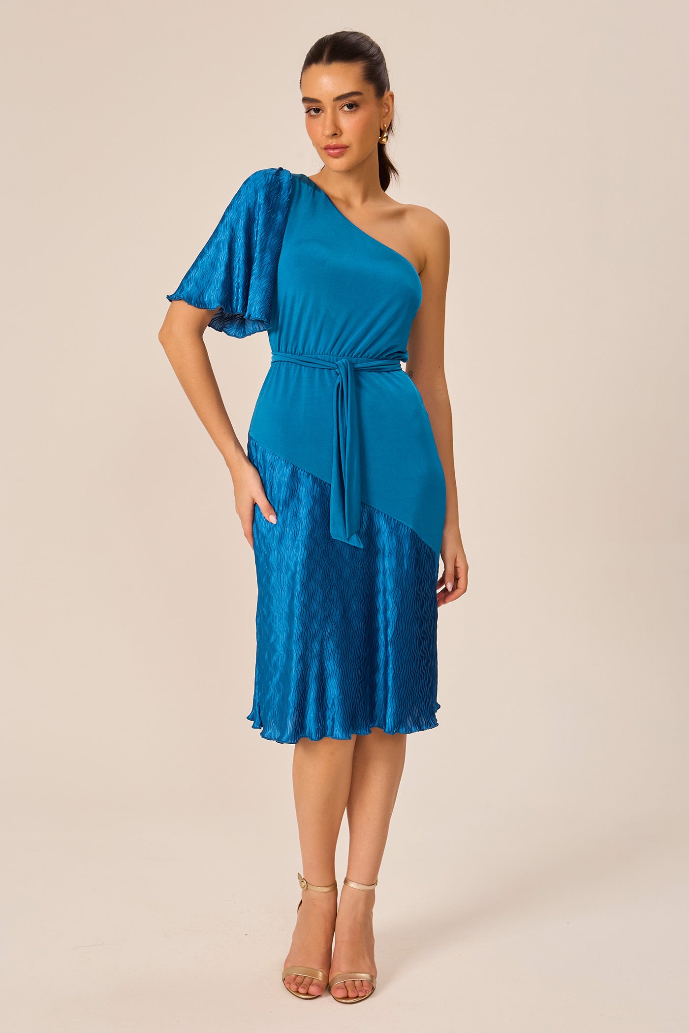 Vestido babado plissado azul Fato Básico