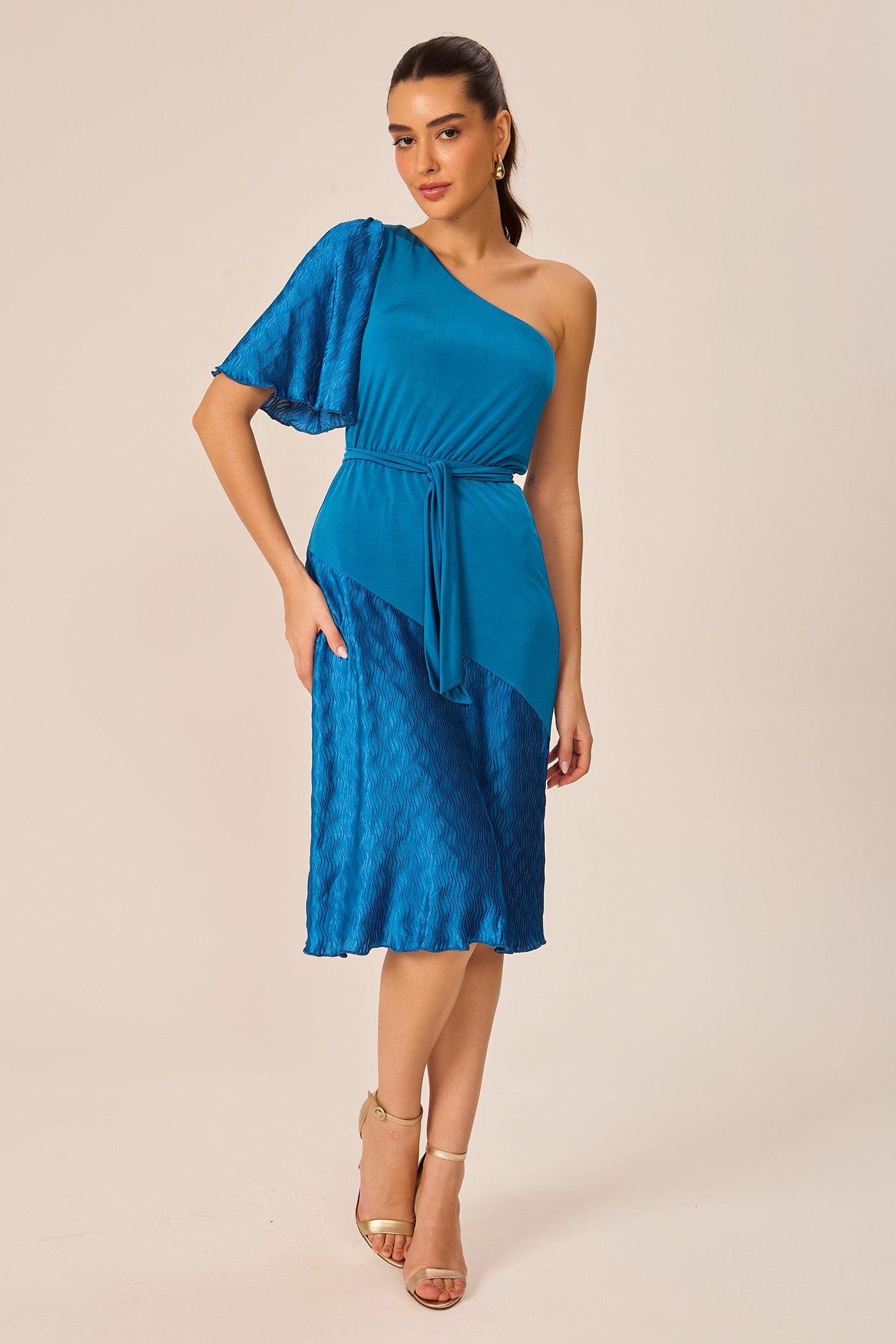 Vestido babado plissado azul Fato Básico