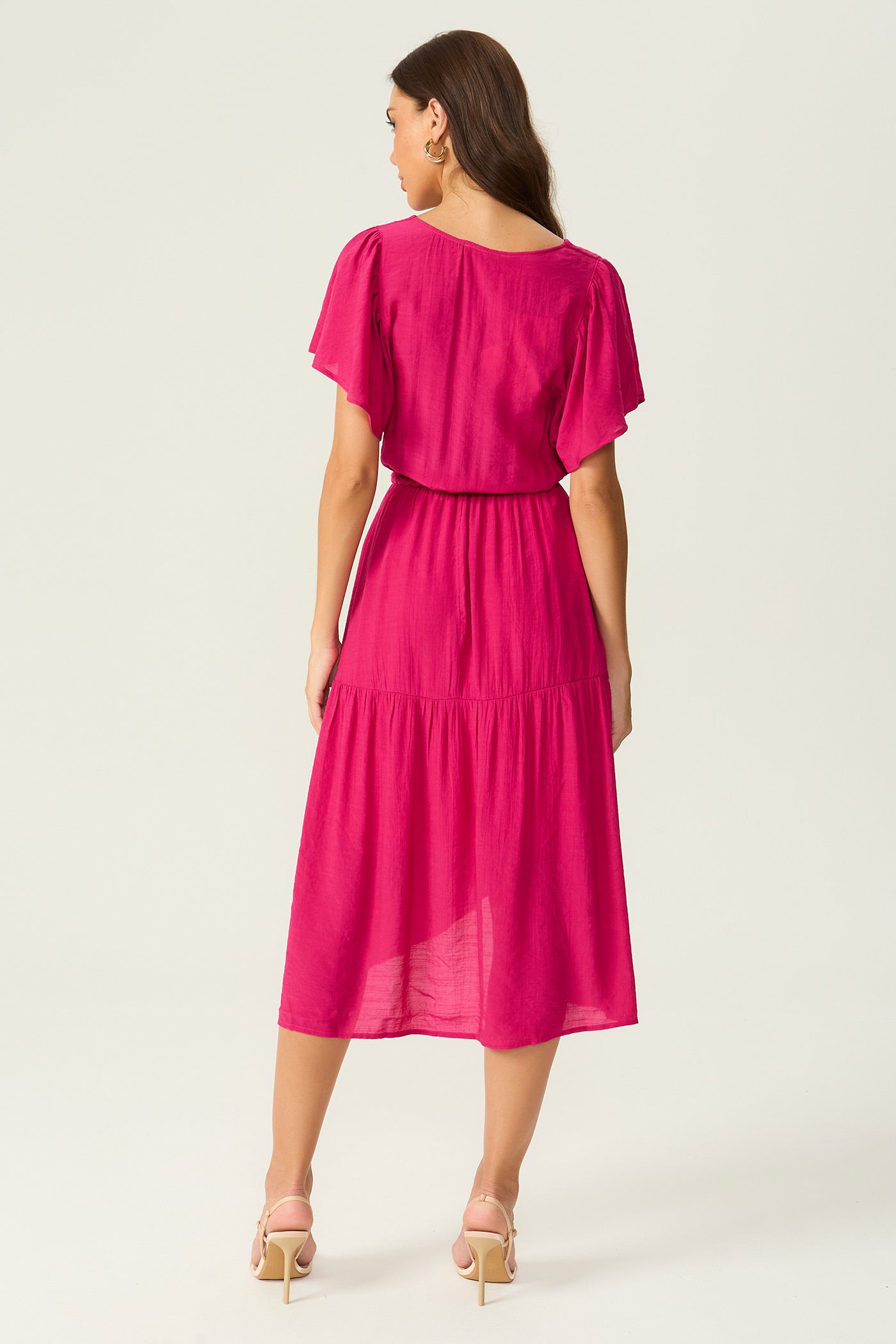 Vestido mídi decote V rosa Fato Básico