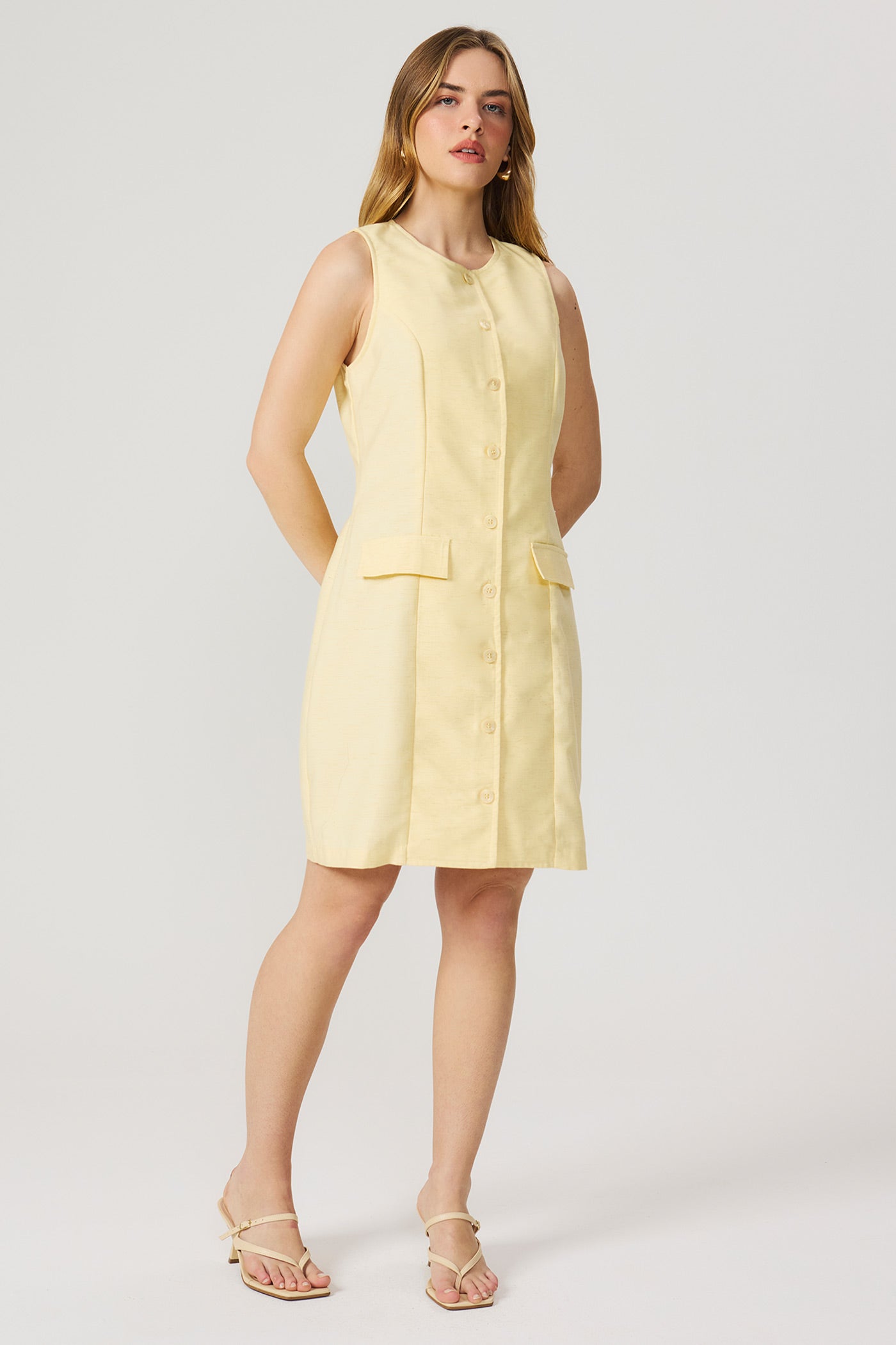 Vestido linho curto amarelo manteiga Fato Básico