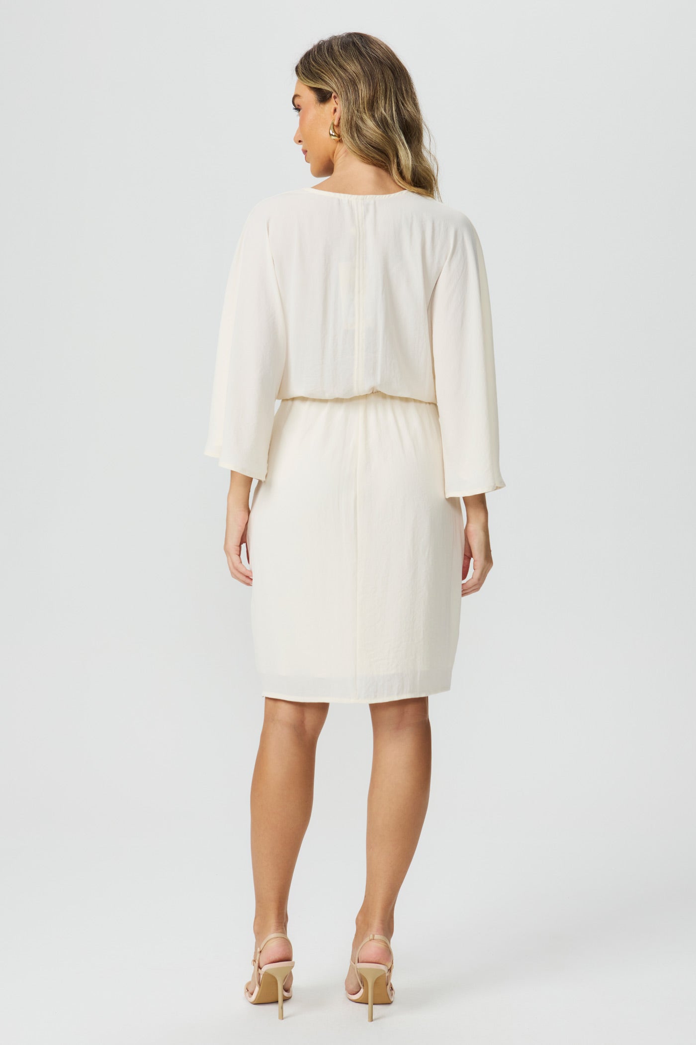 Vestido liso manga ampla aveia Fato Básico