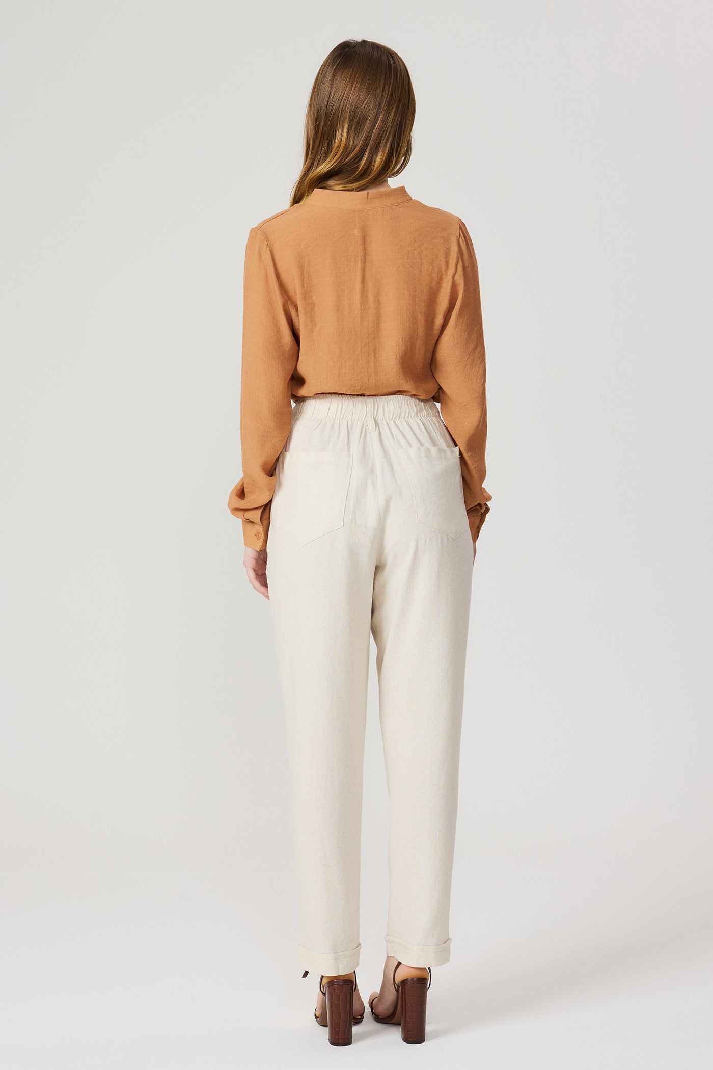 Calça jogger linho natural Fato Básico