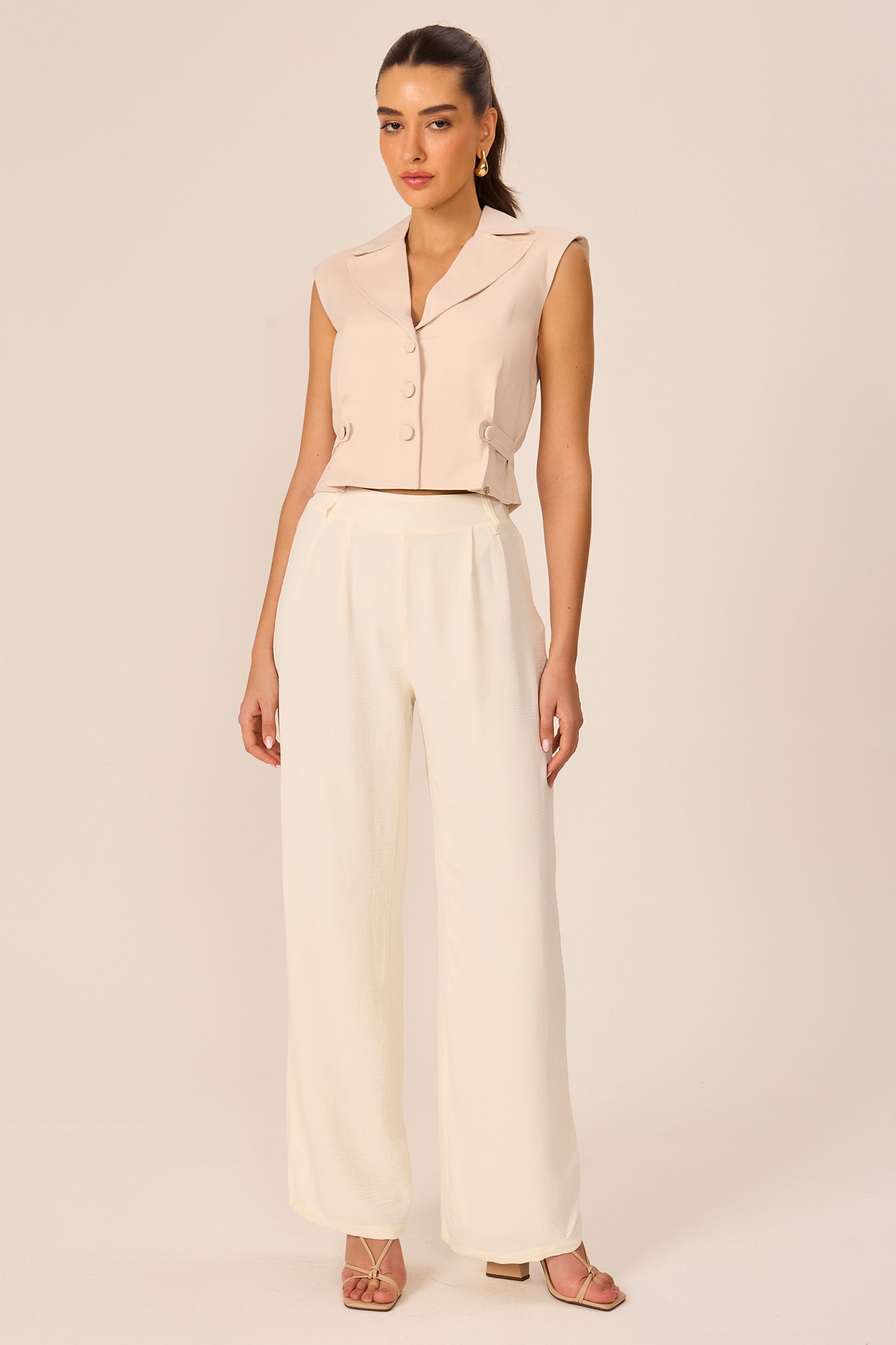 Calça pantalona off white Fato Básico