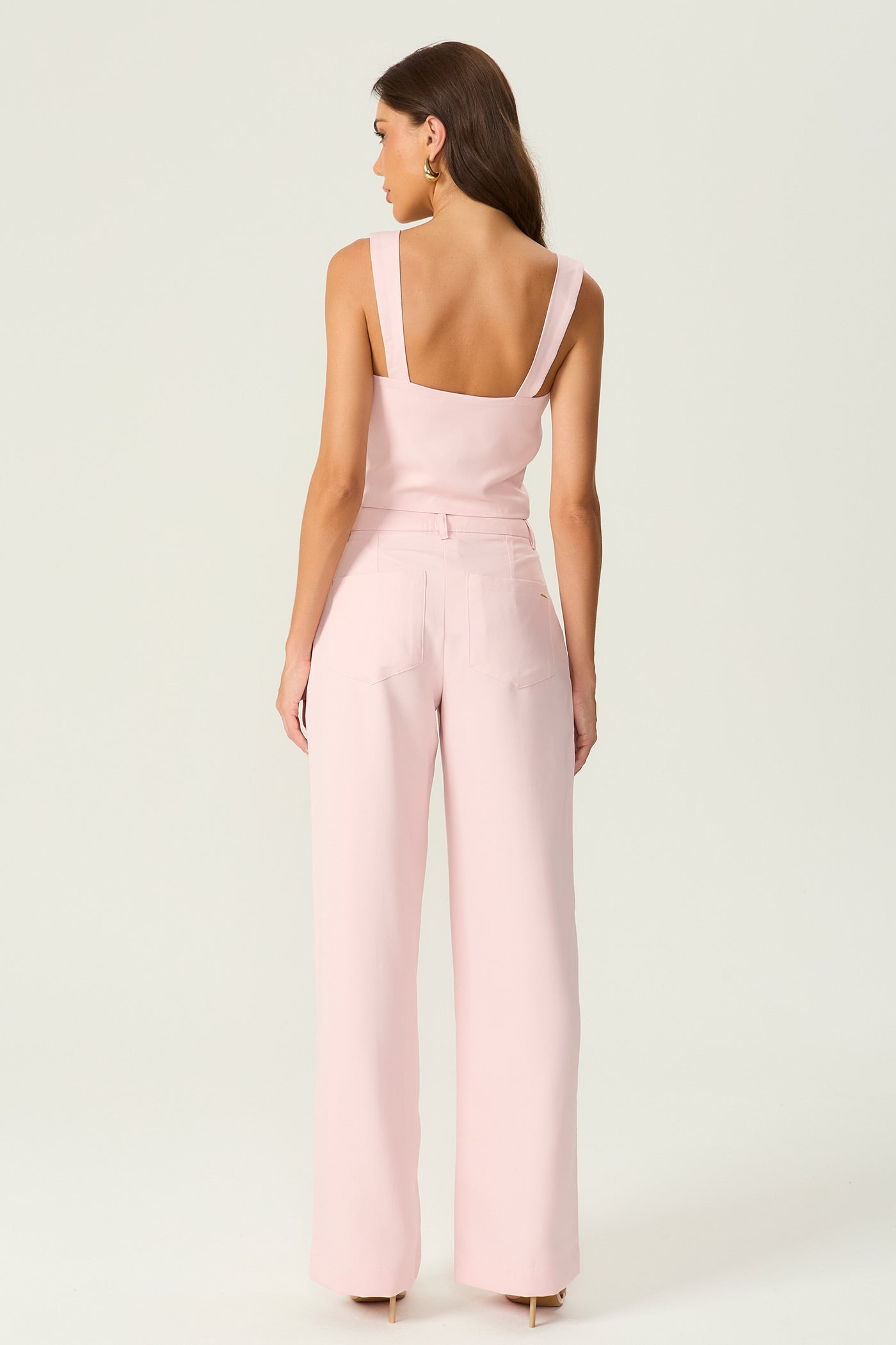 Calça alfaiataria wide leg rosa Fato Básico