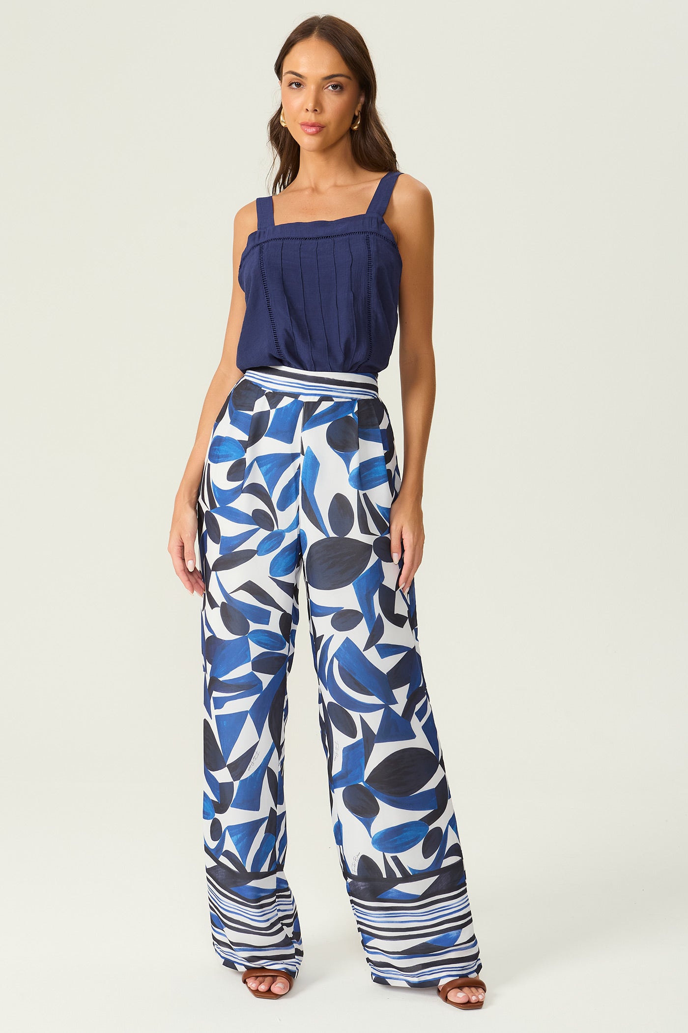Calça pantalona estampada azul Fato Básico