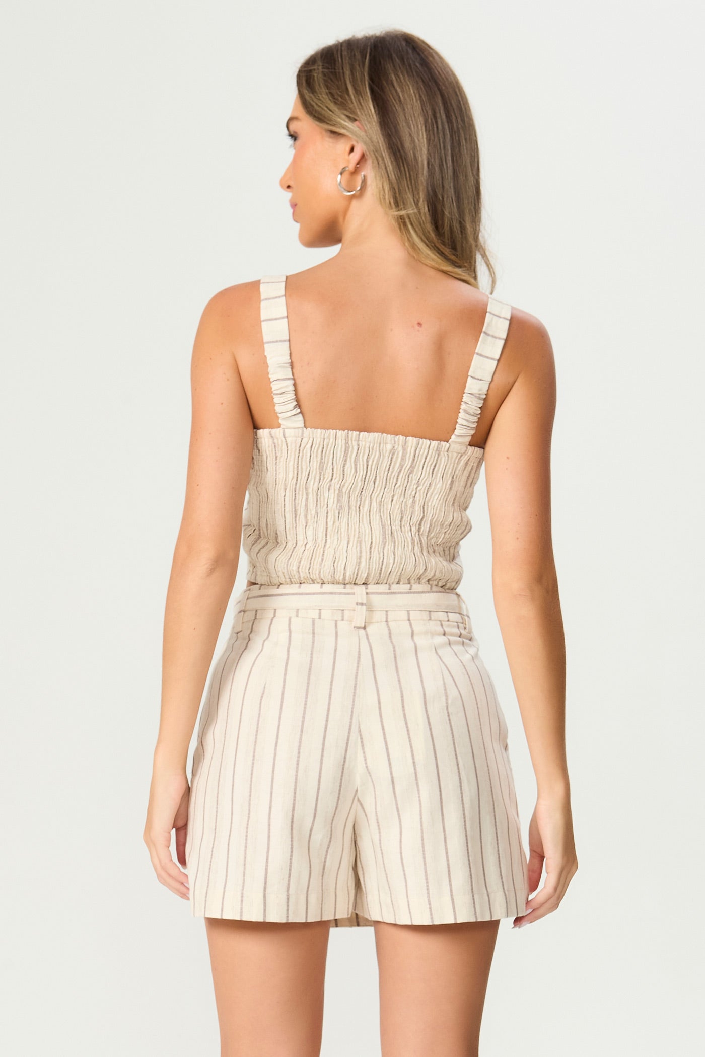Short-saia listrado natural marrom Fato Básico