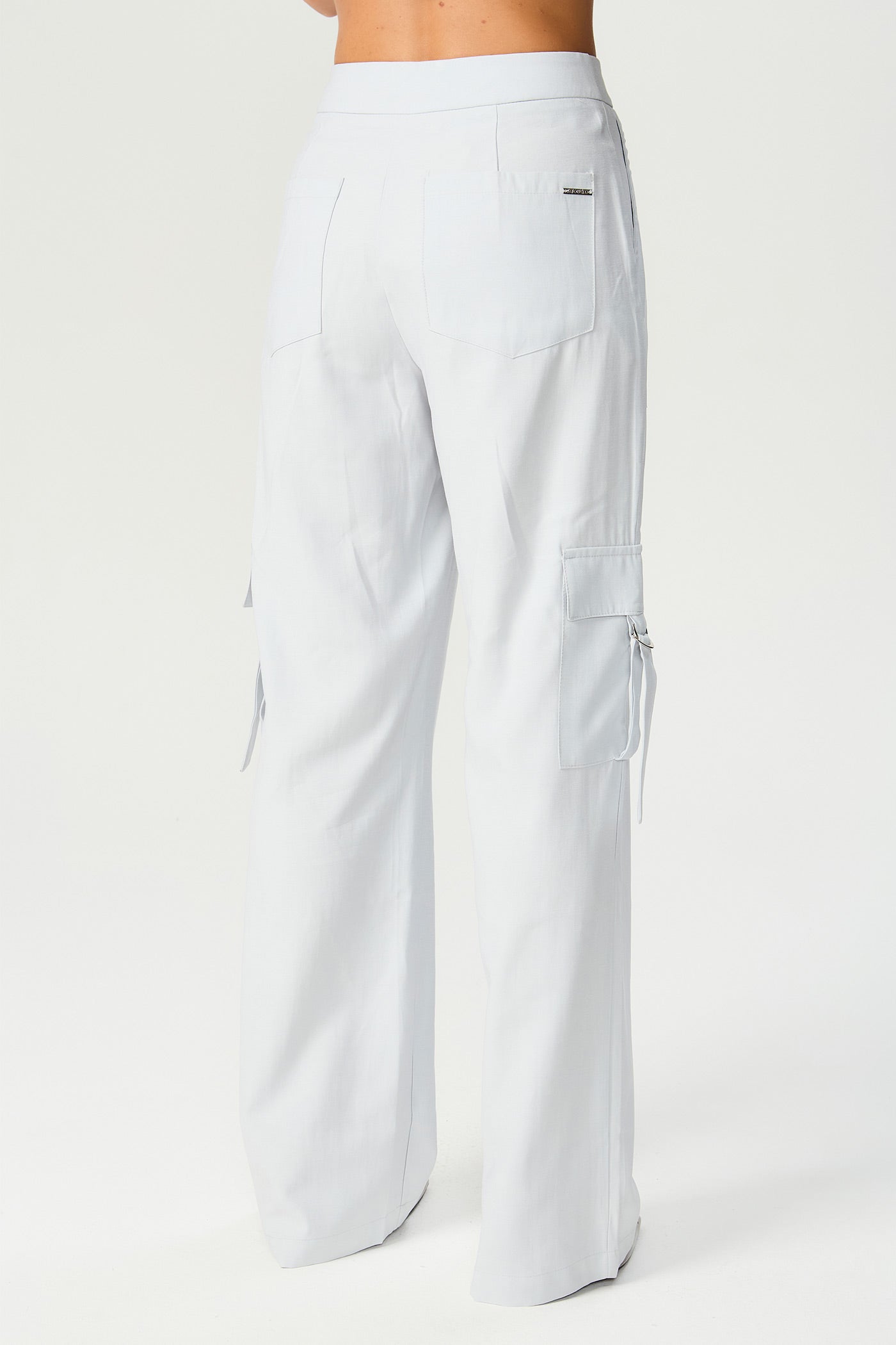 Calça pantalona cargo gelo Fato Básico