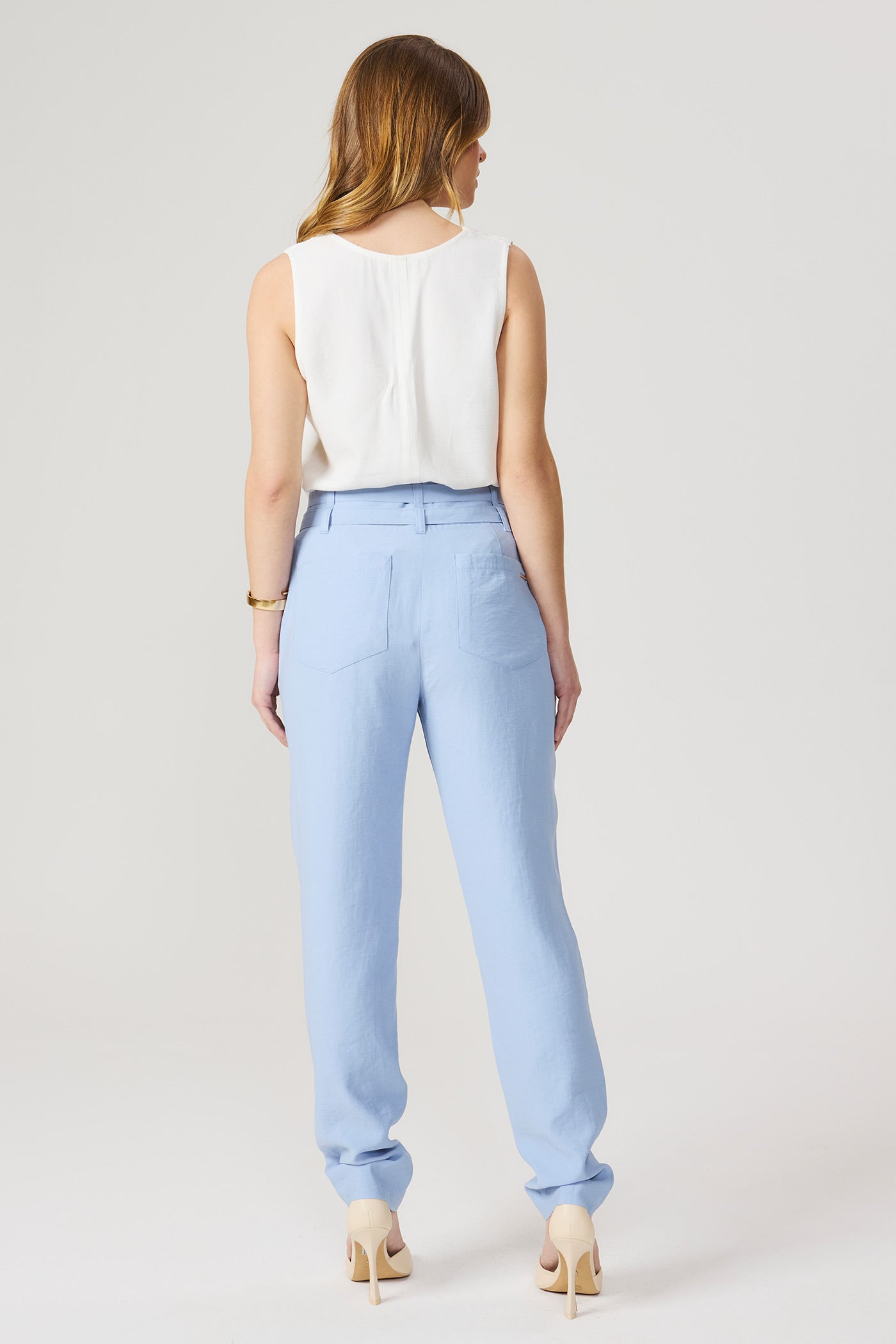 Calça jogger com cinto azul Fato Básico