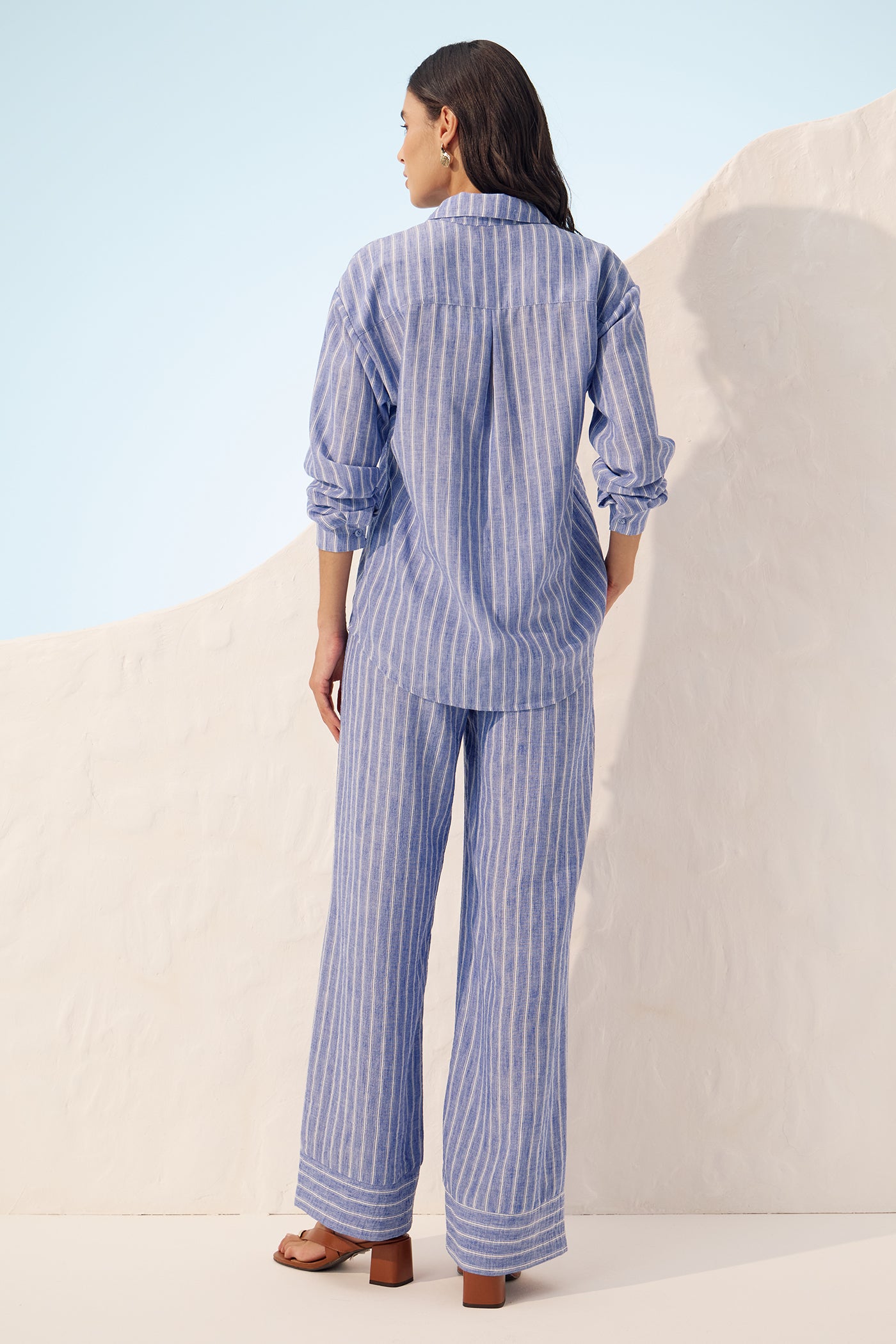 Calça pantalona listrada azul Fato Básico
