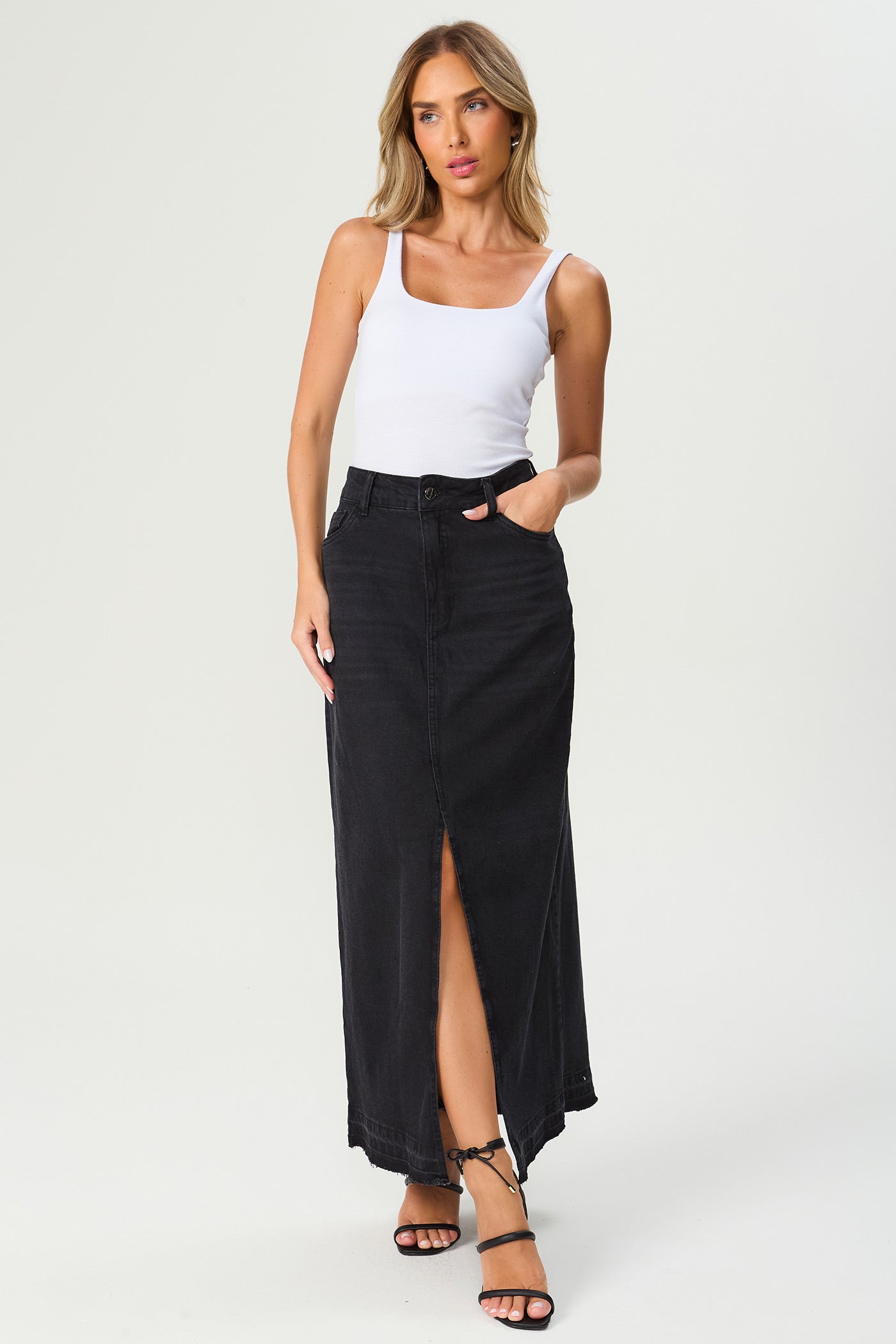 Saia coluna jeans black Fato Básico