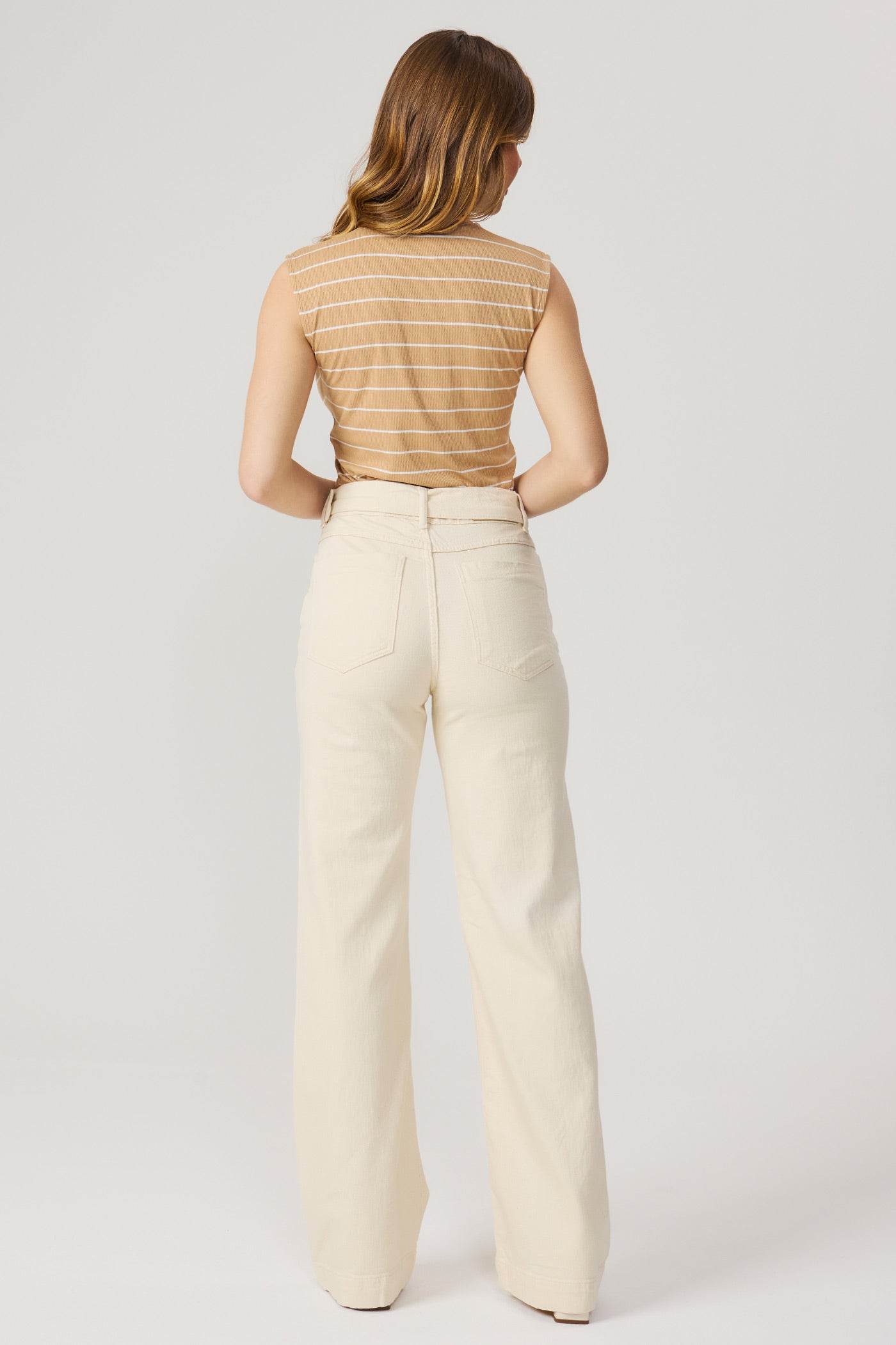 Calça pantalona sarja natural Fato Básico