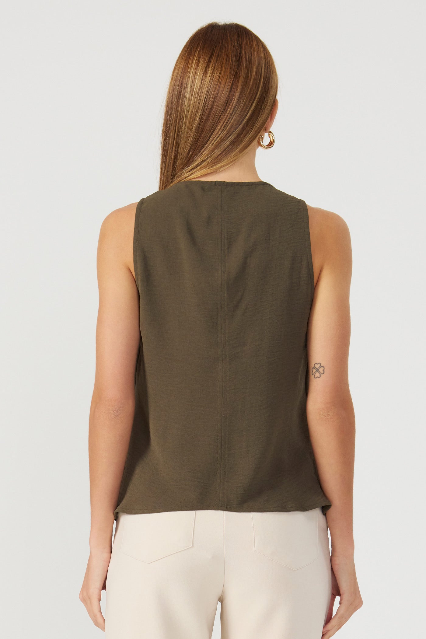 Blusa regata verde Fato Básico