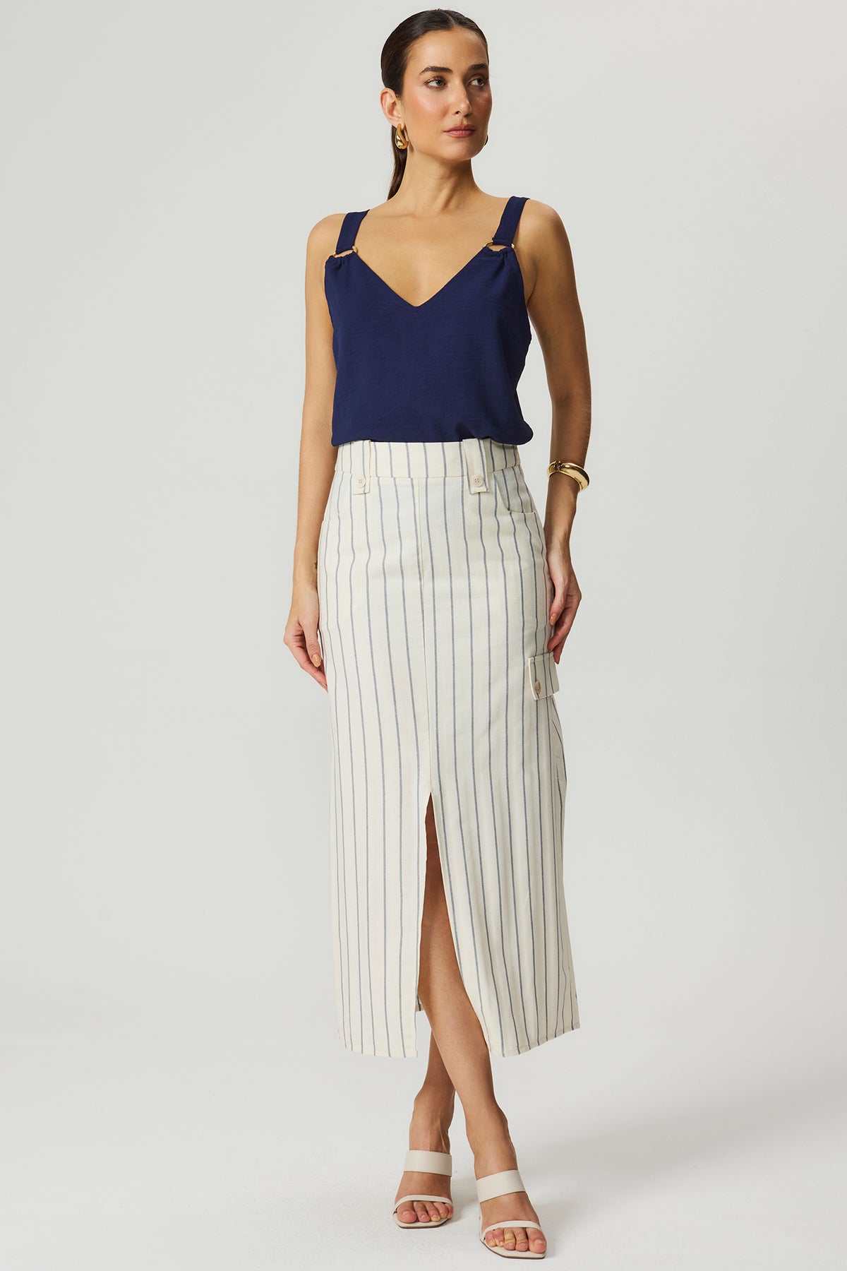 Blusa detalhe argolas azul marinho Fato Básico