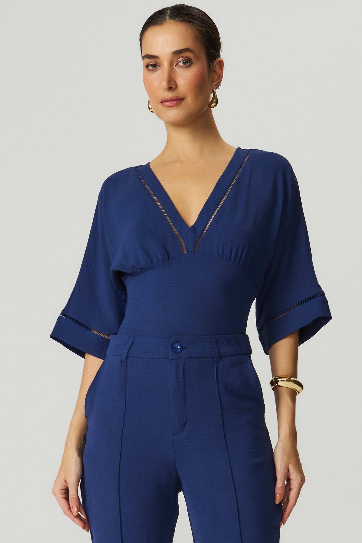 Blusa detalhe entremeio azul marinho Fato Básico