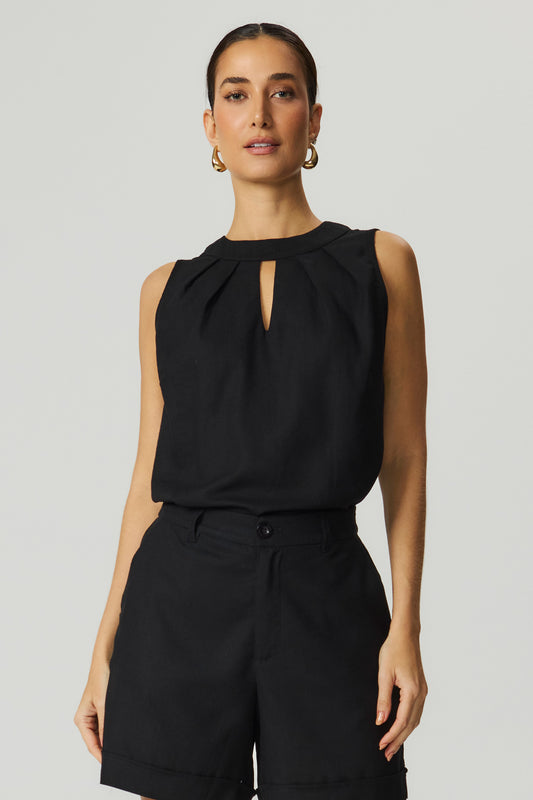 Blusa linho decote pregas preta Fato Básico
