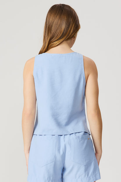 Blusa regata azul com bolso frontal Fato Básico