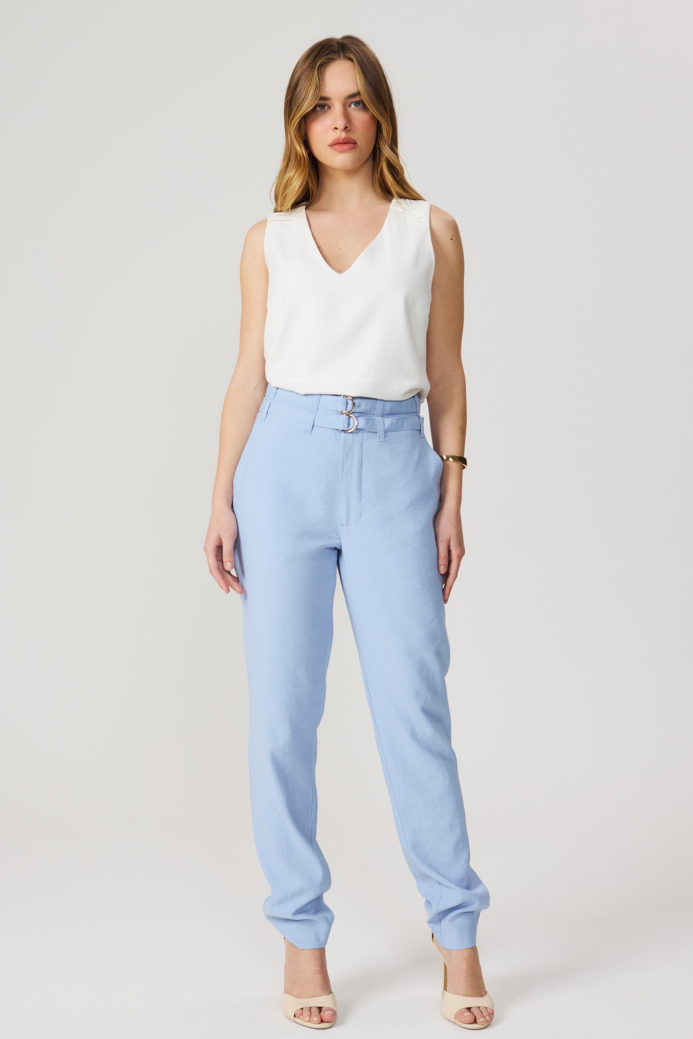 Blusa regata com tomas off white Fato Básico