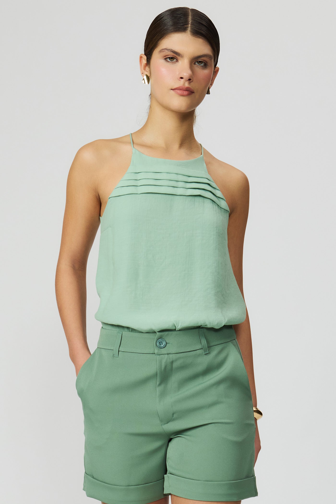 Blusa alça detalhe tomas verde Fato Básico