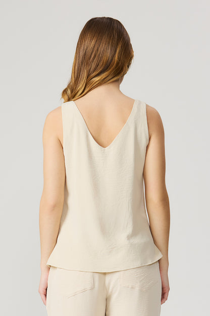 Blusa de alça cor aveia com detalhe Fato Básico