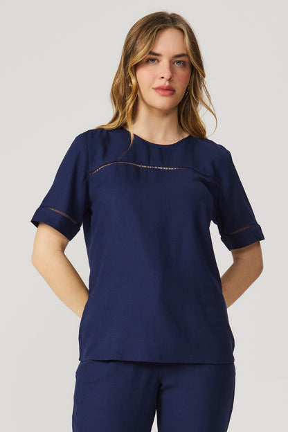 Blusa linho com entremeio marinho Fato Básico