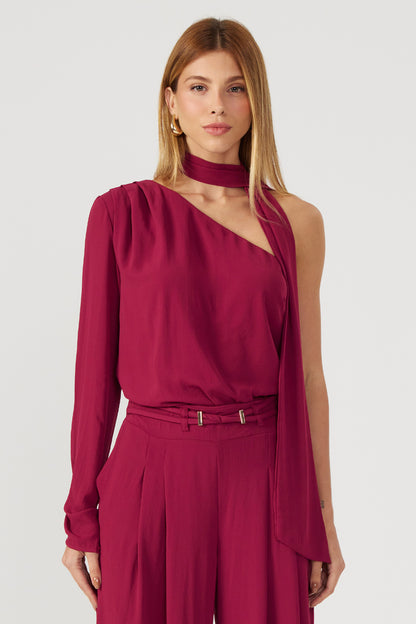 Blusa assimétrica merlot Fato Básico