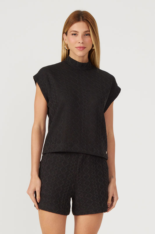 Blusa textura tricot manga curta preta Fato Básico