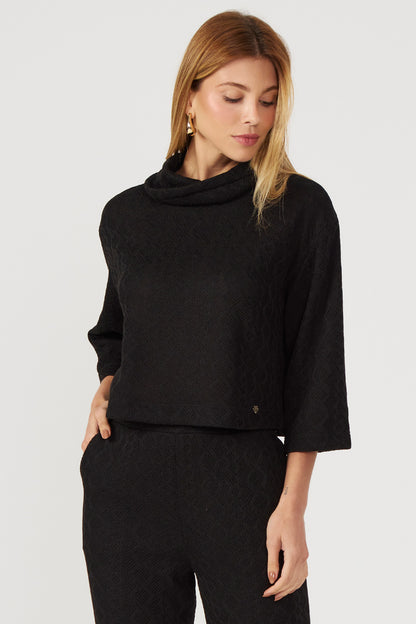 Blusa gola alta trico preta Fato Básico