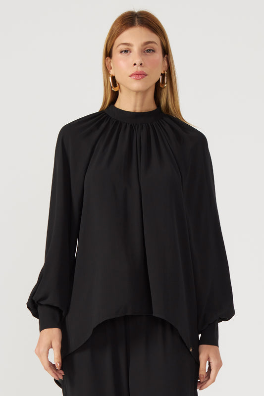 Blusa mullet manga longa preta Fato básico