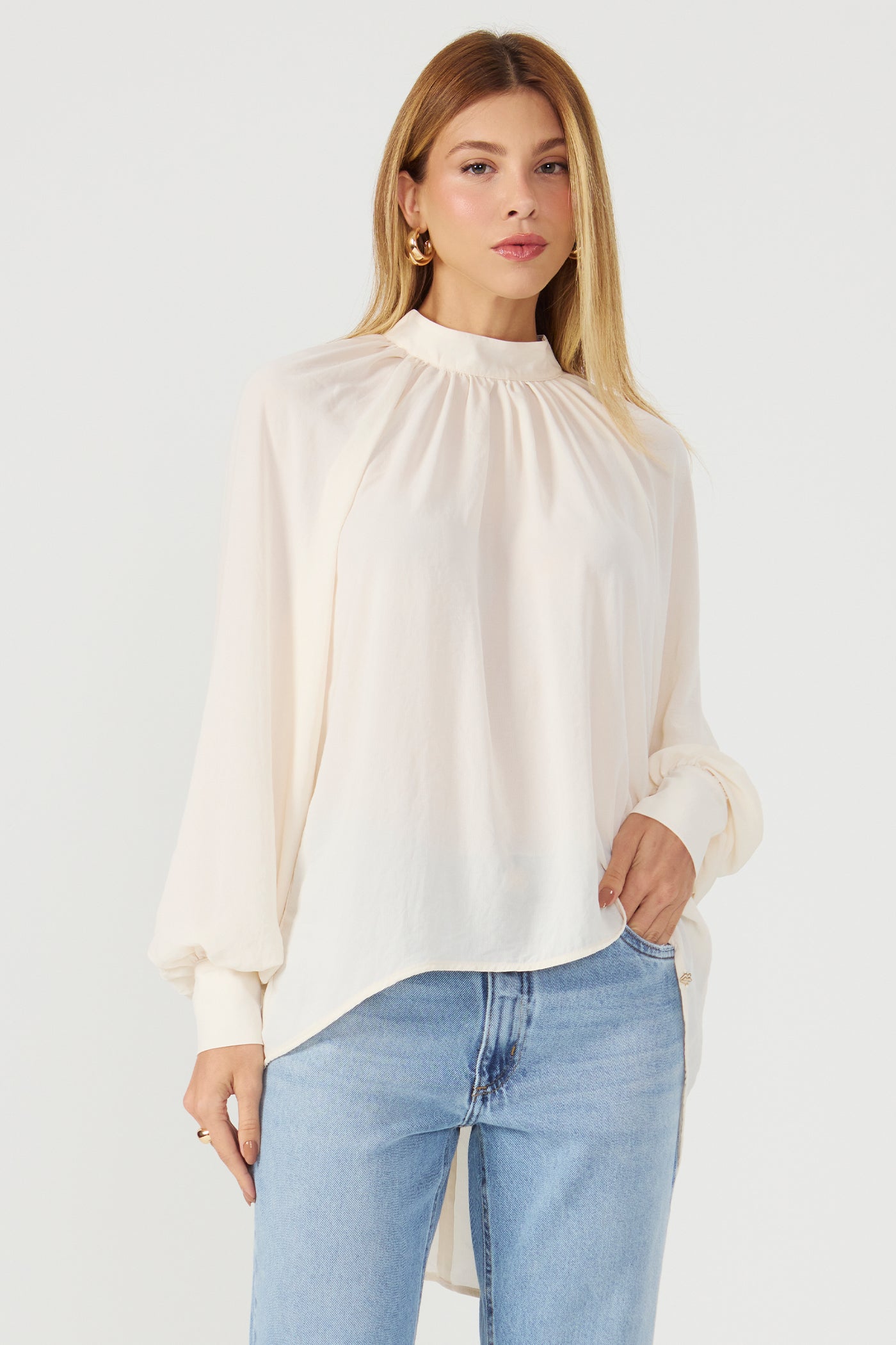 Blusa mullet manga longa aveia Fato Básico