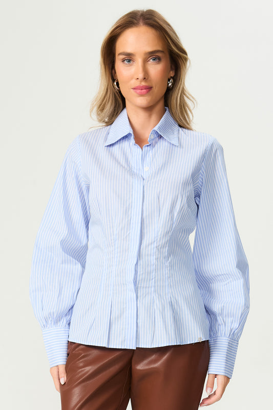 Camisa listrada com pregas azul Fato Básico