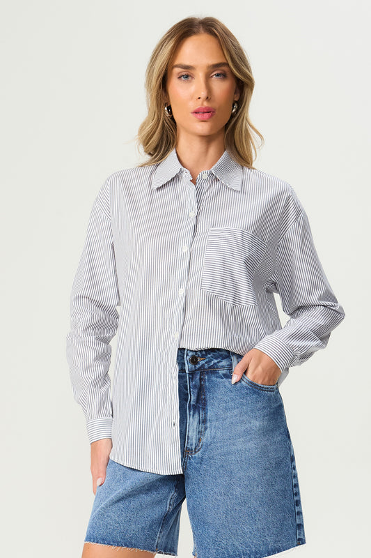 Camisa listrada com bolso marinho Fato Básico