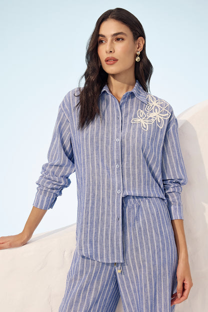 Camisa listrada azul Fato Básico