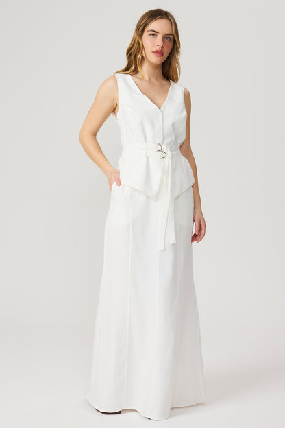 Saia alongada evasê off white Fato Básico