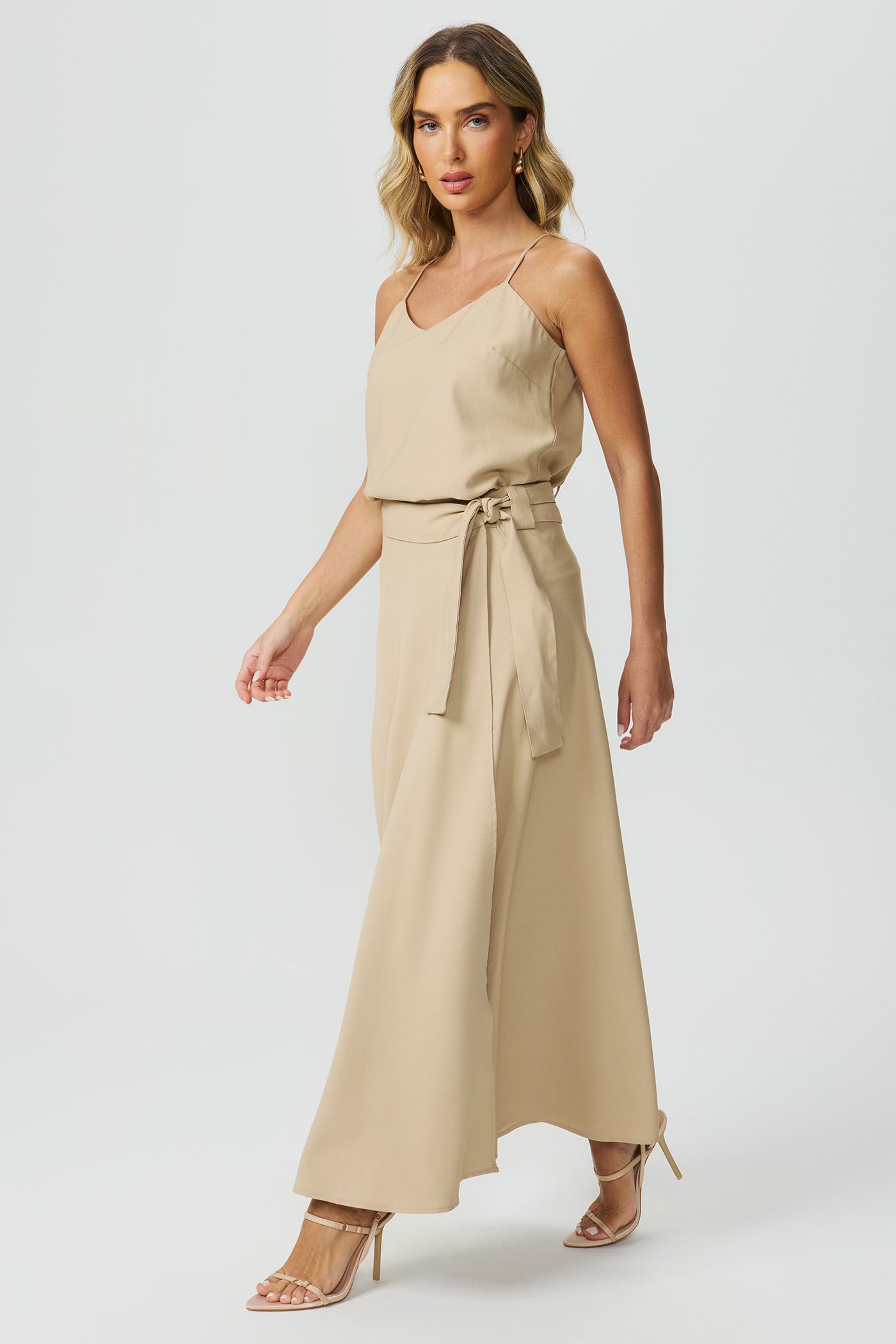 Saia midi transpassada bege Fato Básico