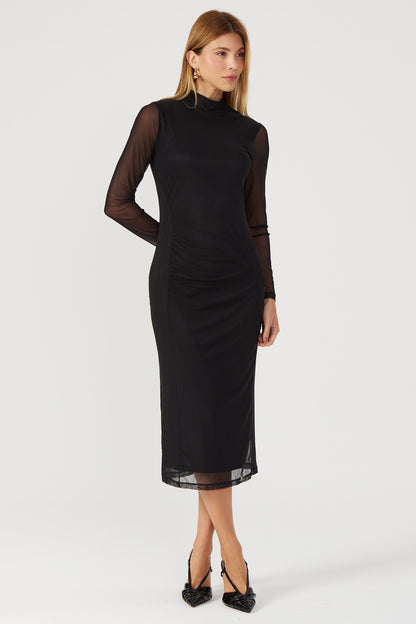 Vestido tule liso preto Fato Básico