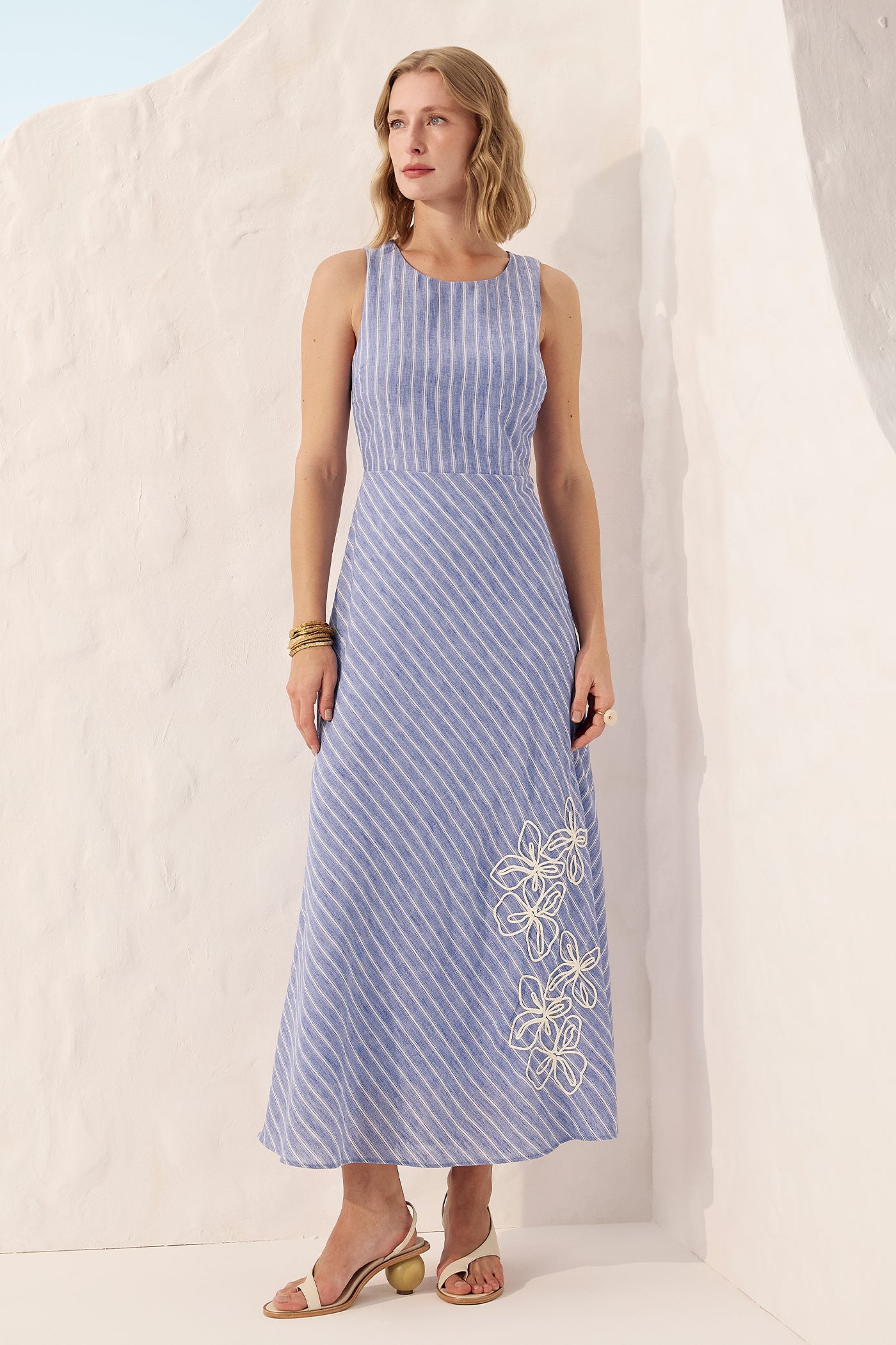VESTIDO LISTRA BORDADO
