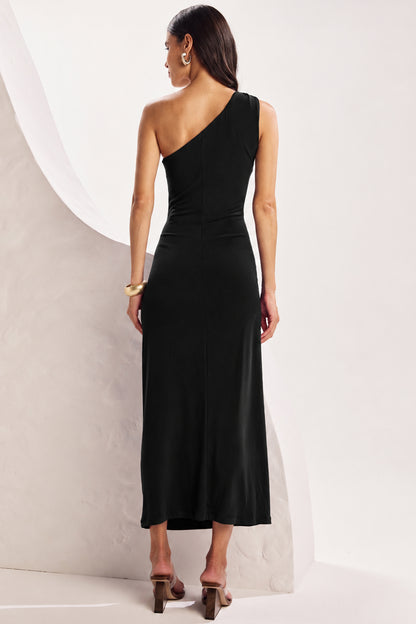 Vestido detalhe ombro preto Fato Básico