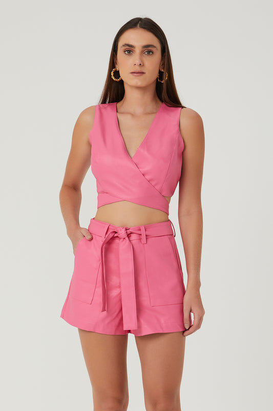 Shorts curto bolso sobreposto e faixa rosa Fato Básico - FATO BÁSICO