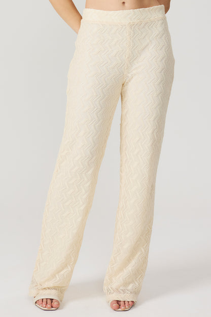 Calça crochet Fato Básico