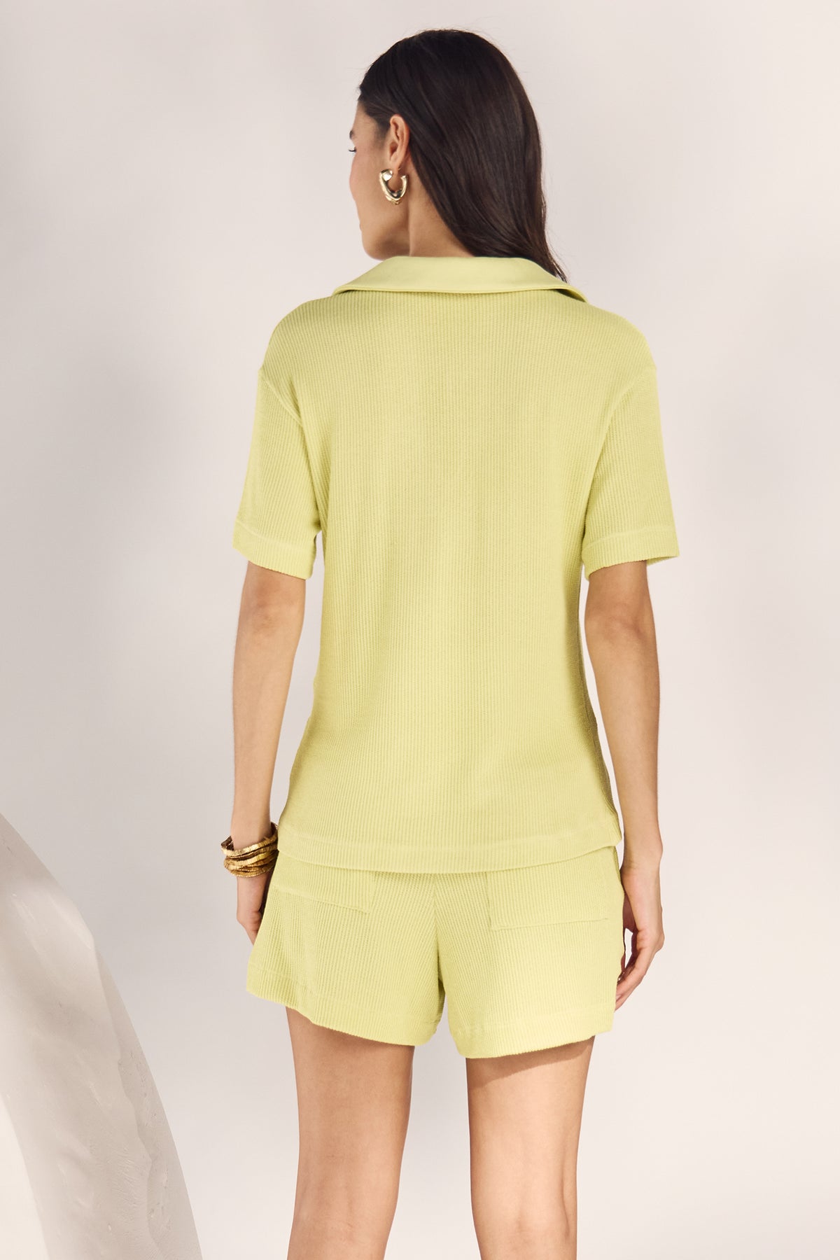 short malha tricot verde limão Fato Básico