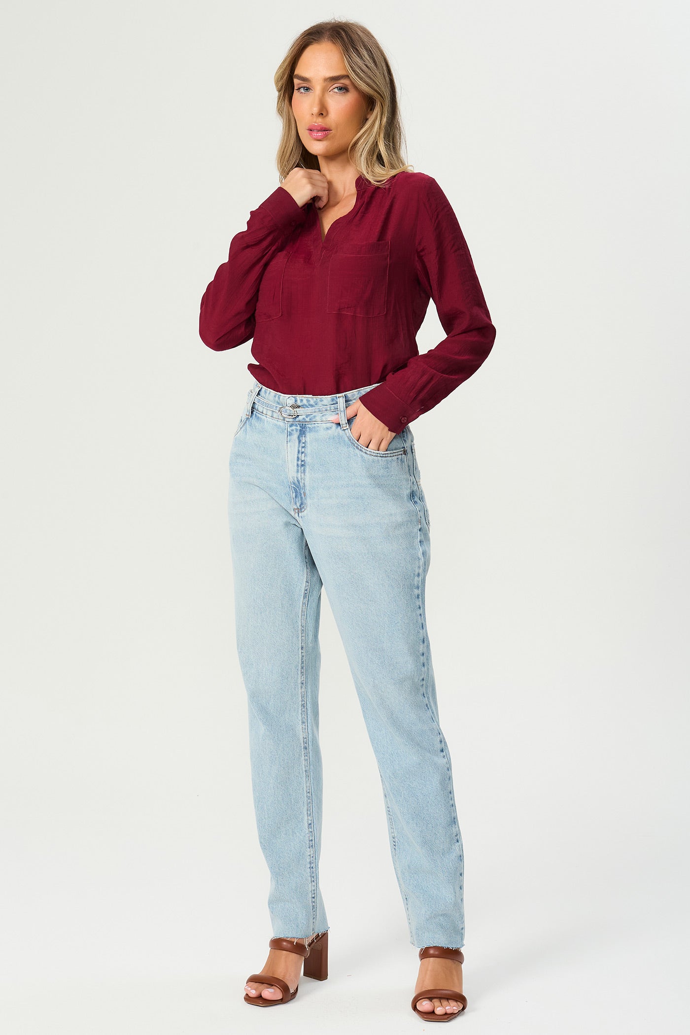 Calça jeans reta cinto fino Fato Básico
