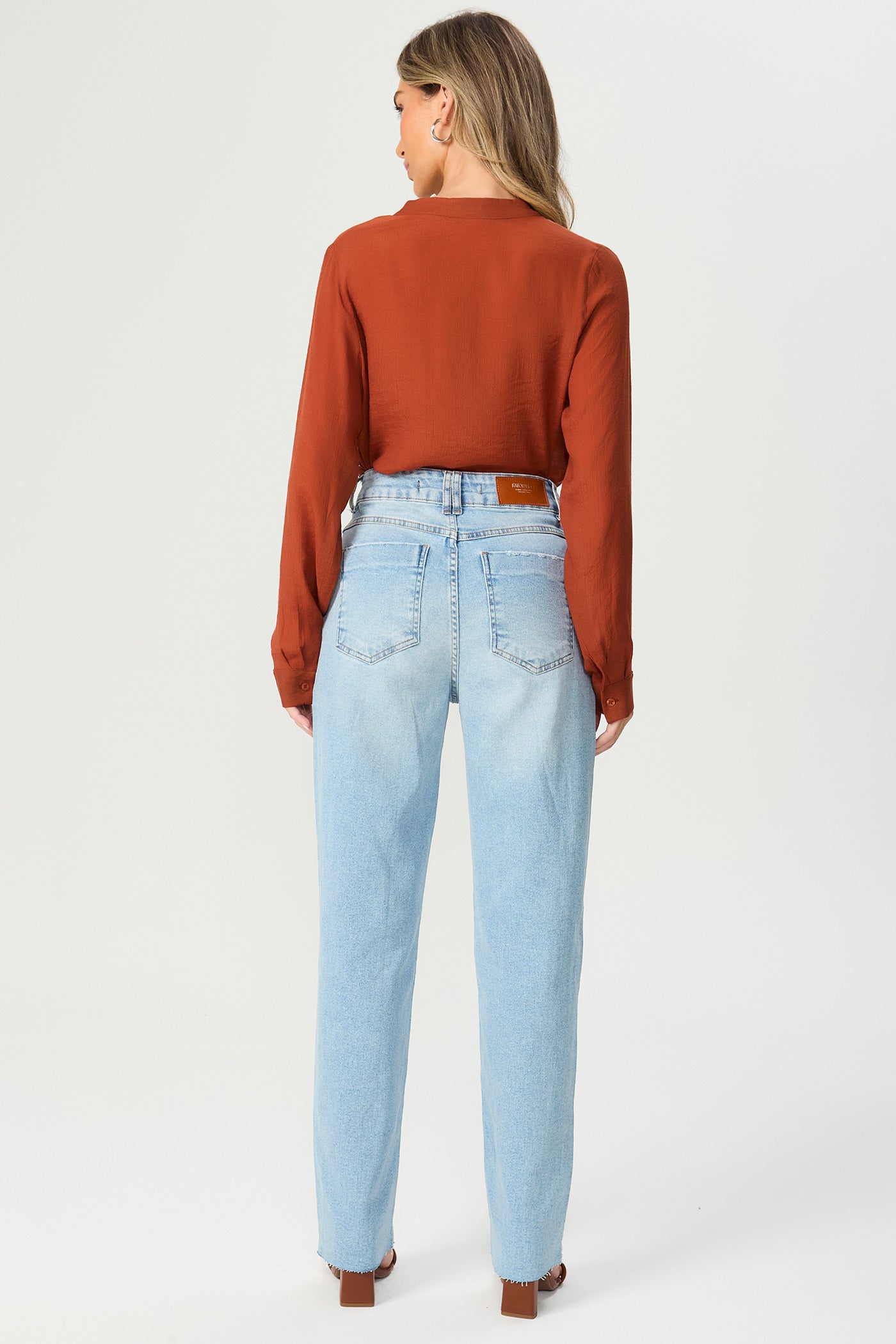 Calça jeans reta barra fio Fato Básico
