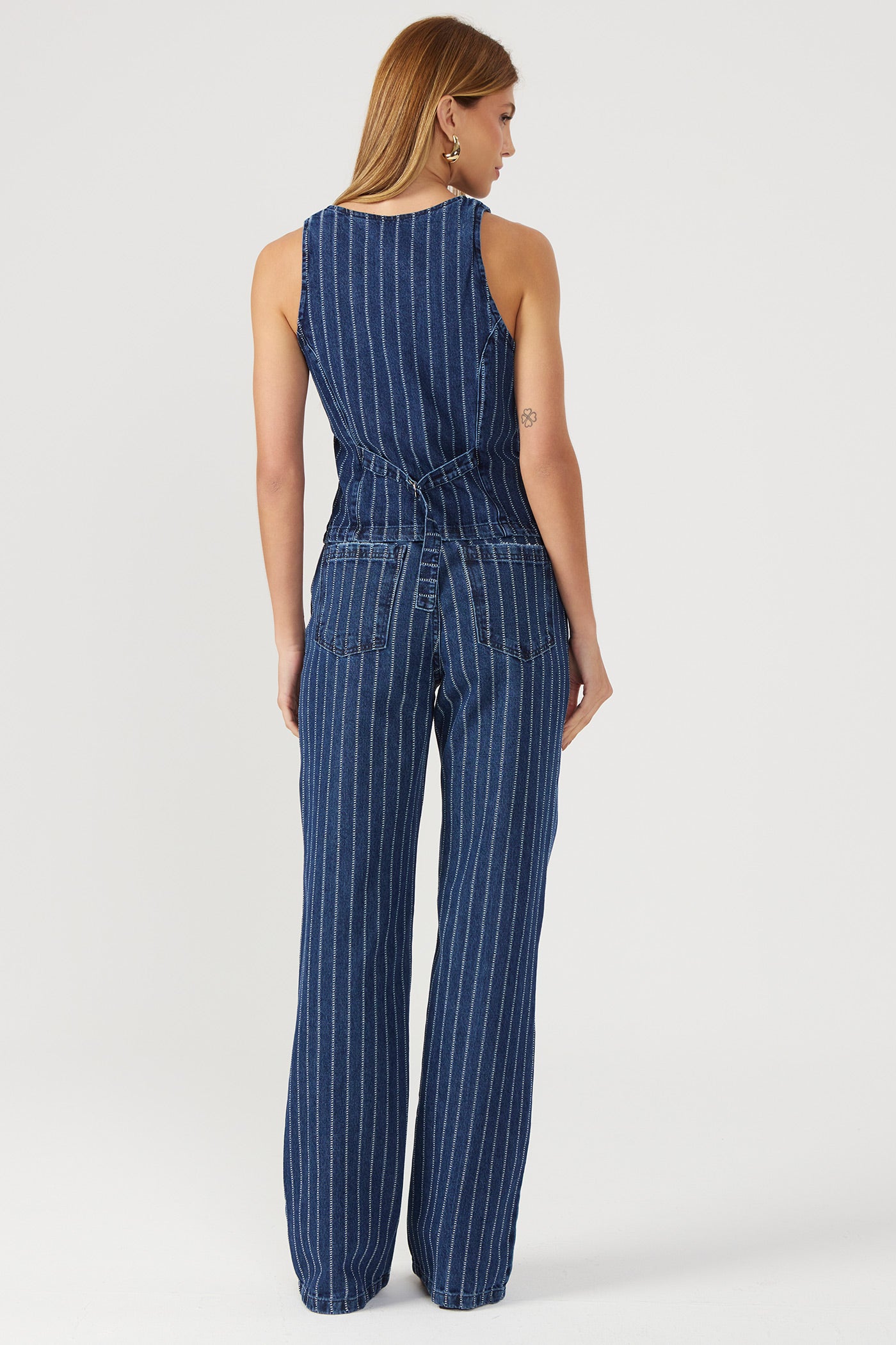Calça jeans wide leg listrada Fato Básico